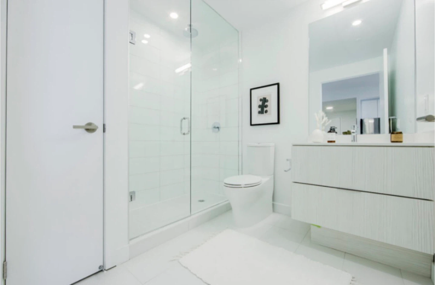 Modern Condo Apartment - photo 3