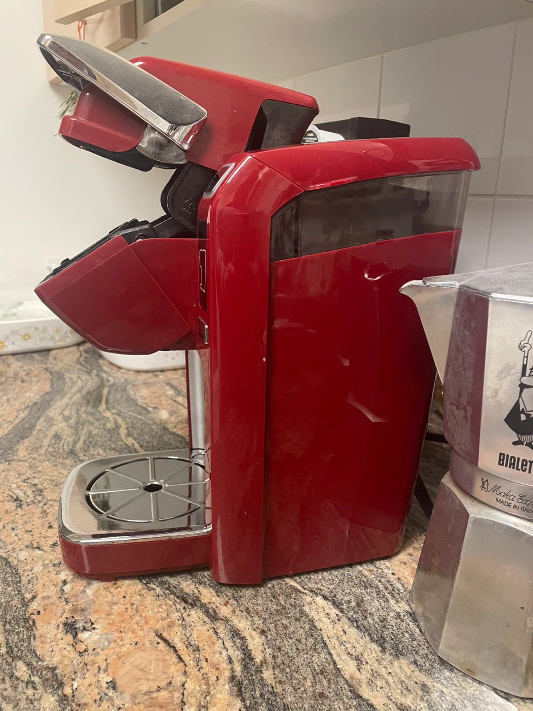 Red Keurig Coffee Maker - photo 2