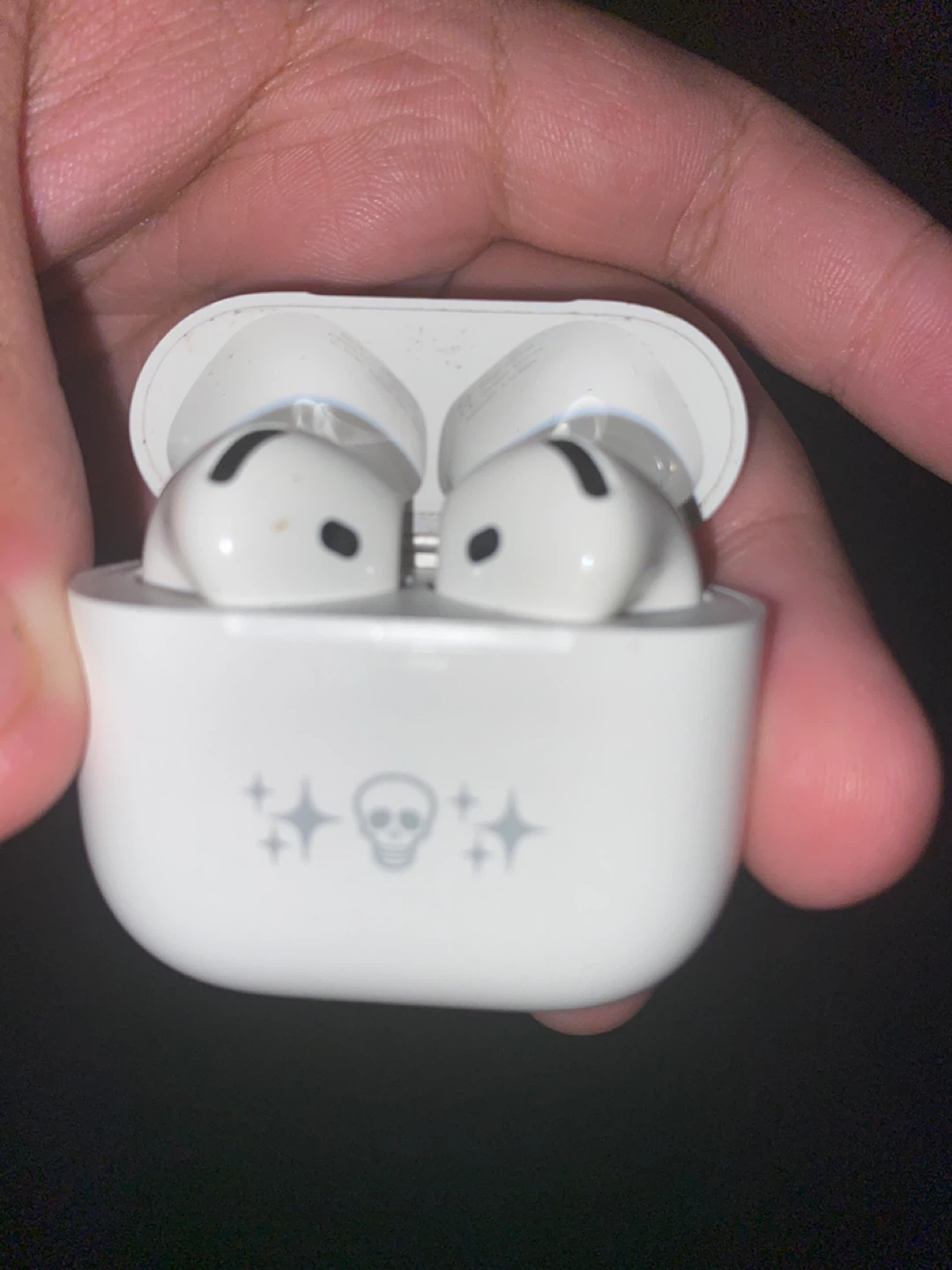 Apple AirPods 4 anc