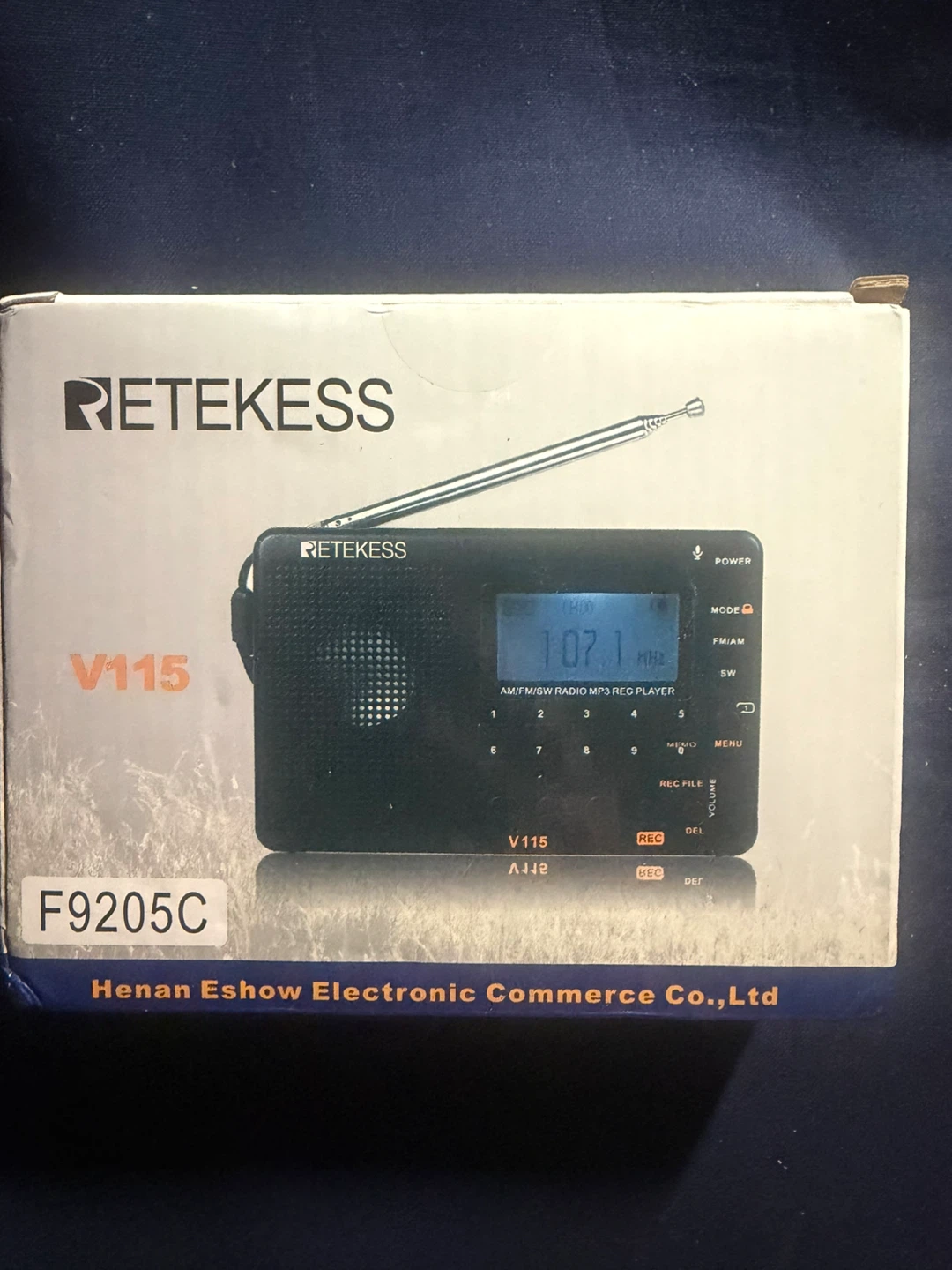 Reteviss V115 Portable AM/FM/SW Radio MP3 Player