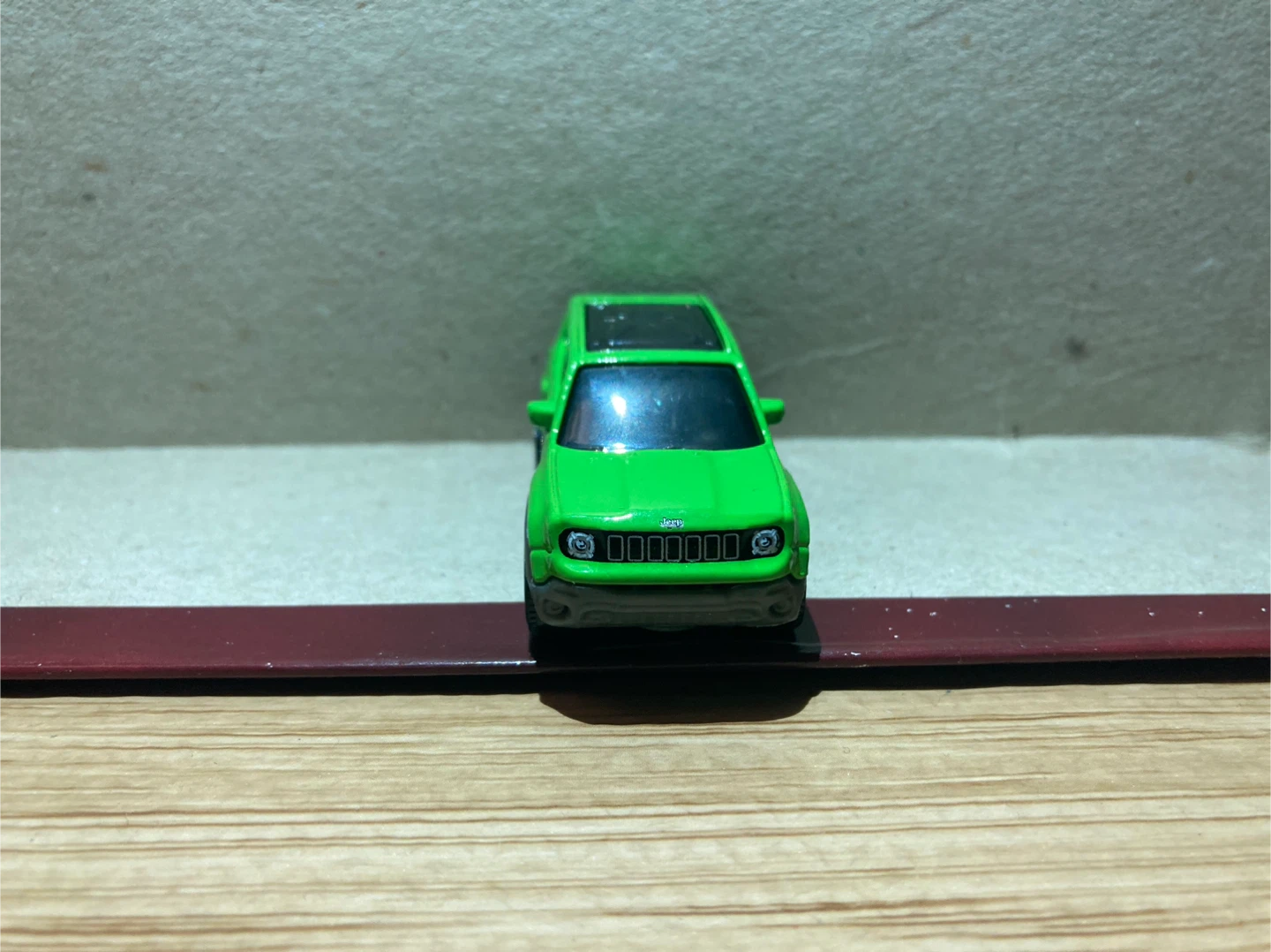 Matchbox Loose / 19 Jeep Renegade / Green - photo 2