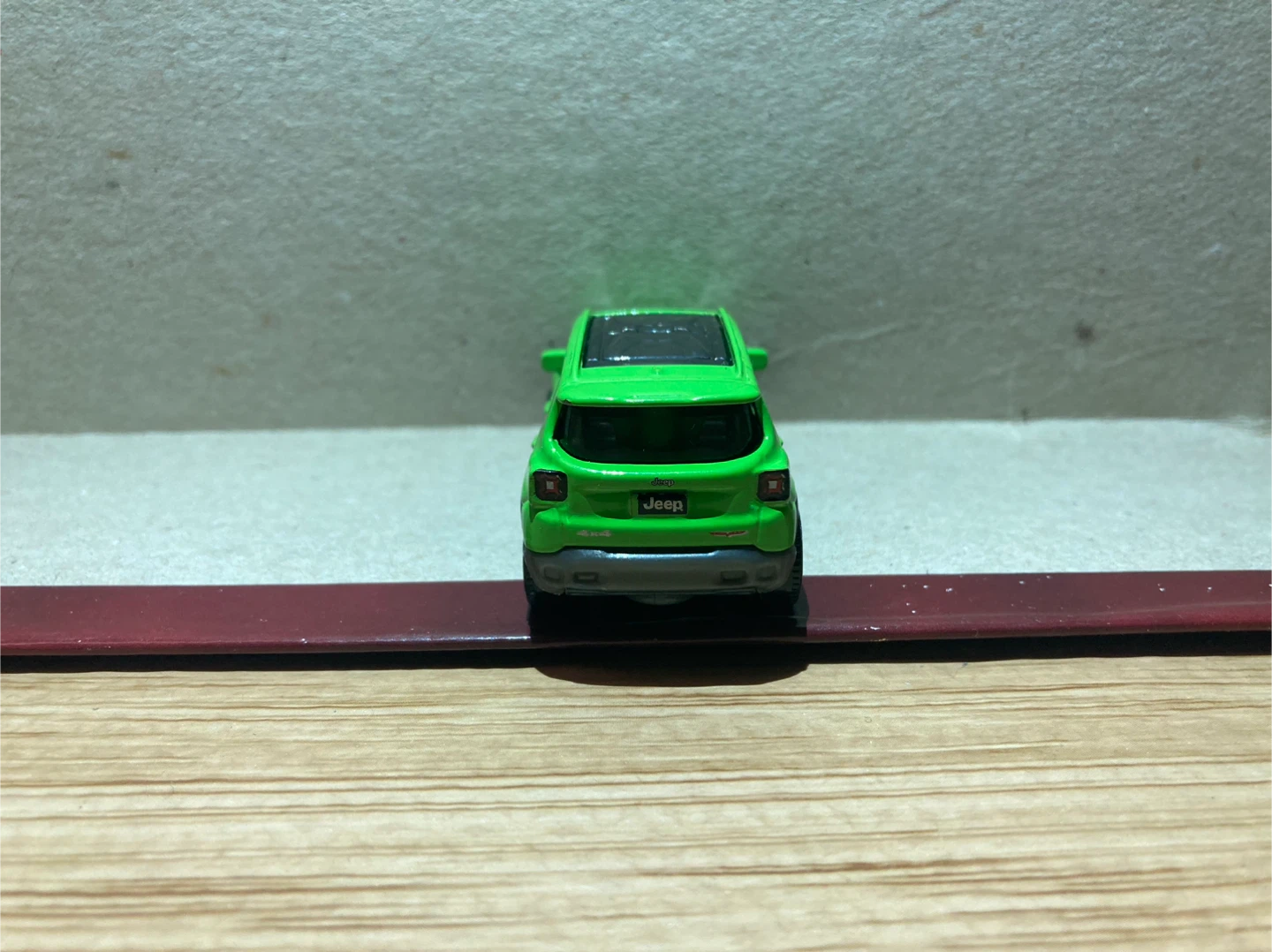 Matchbox Loose / 19 Jeep Renegade / Green - photo 4