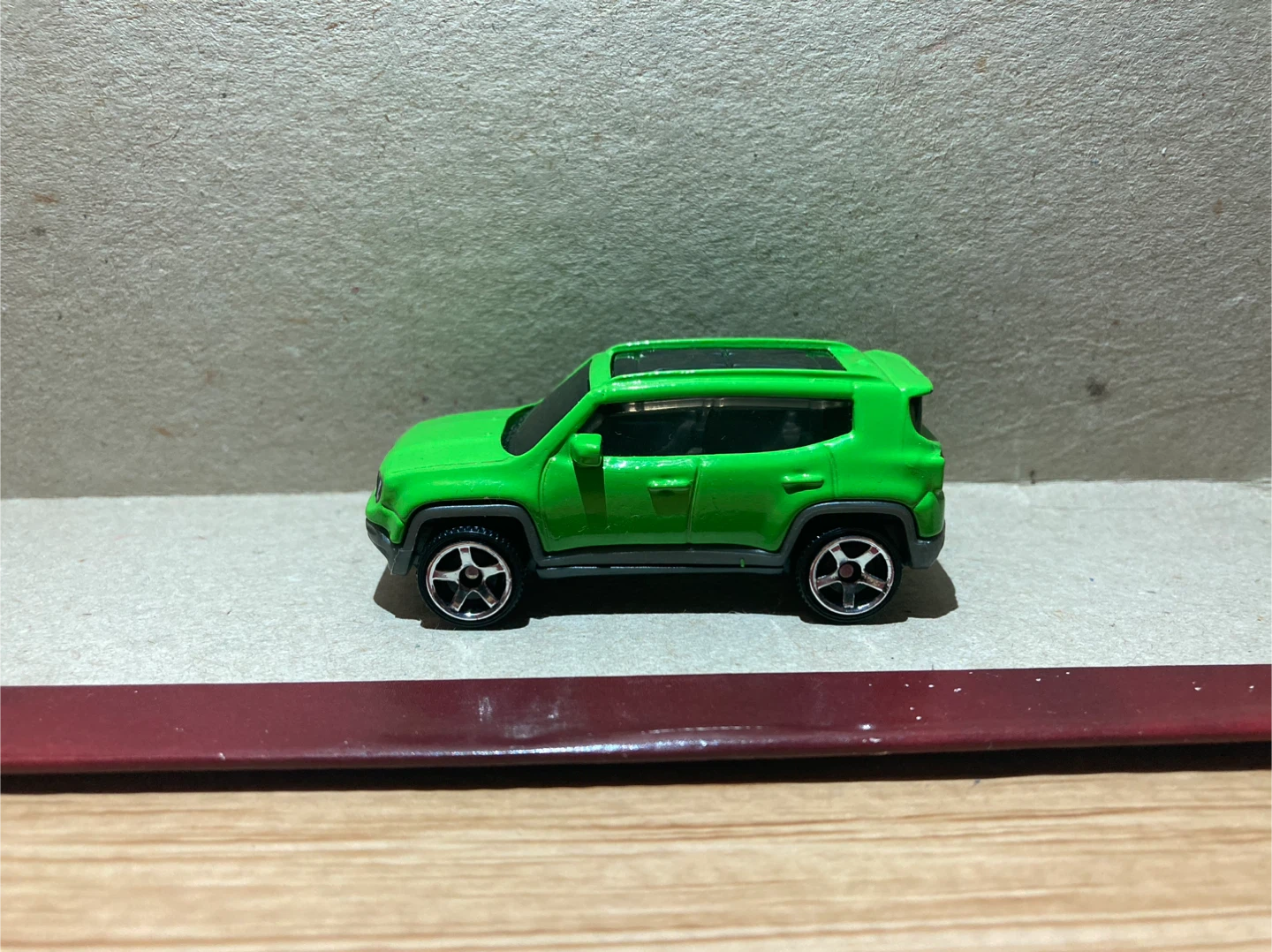 Matchbox Loose / 19 Jeep Renegade / Green - photo 3