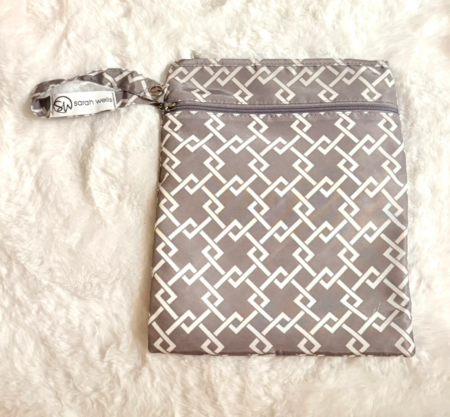 Wet Bag for damp cloth/items, food or breast pump accesories.