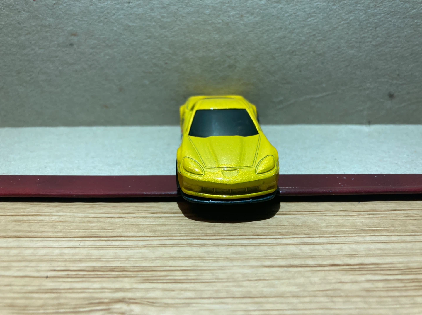 Hot Wheels Loose / 12 Corvette Z06 / Yellow - photo 2