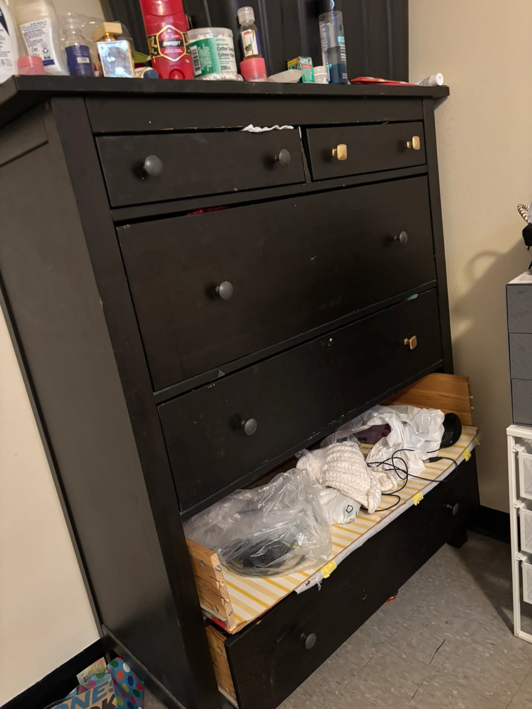 Black 6-Drawer Dresser - photo 3