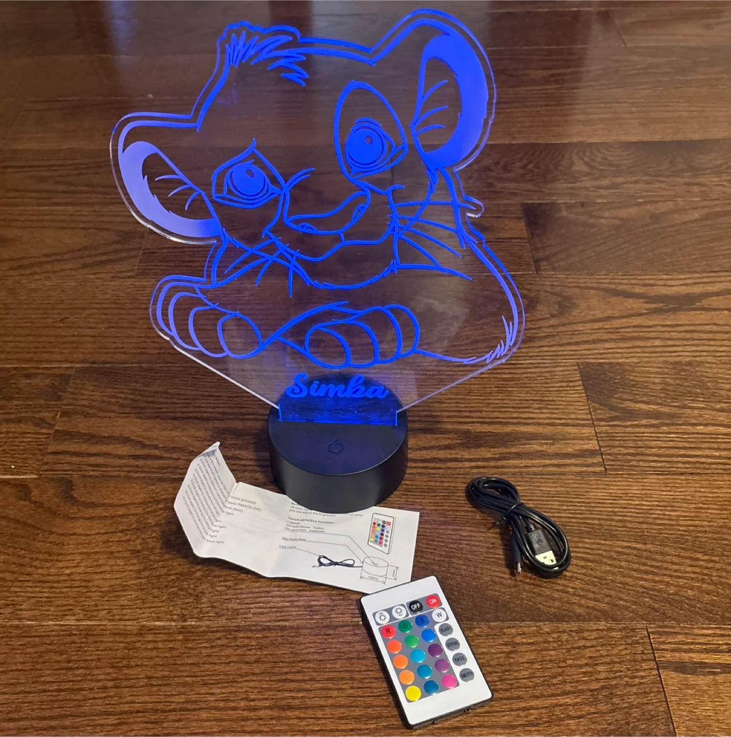 Simba glass light