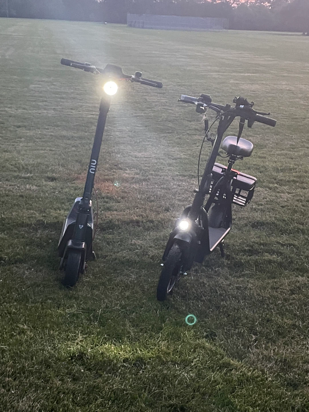Aovopro esbs pro 500W 14 inch Commuter Electric Scooter 22.5Ah - photo 4