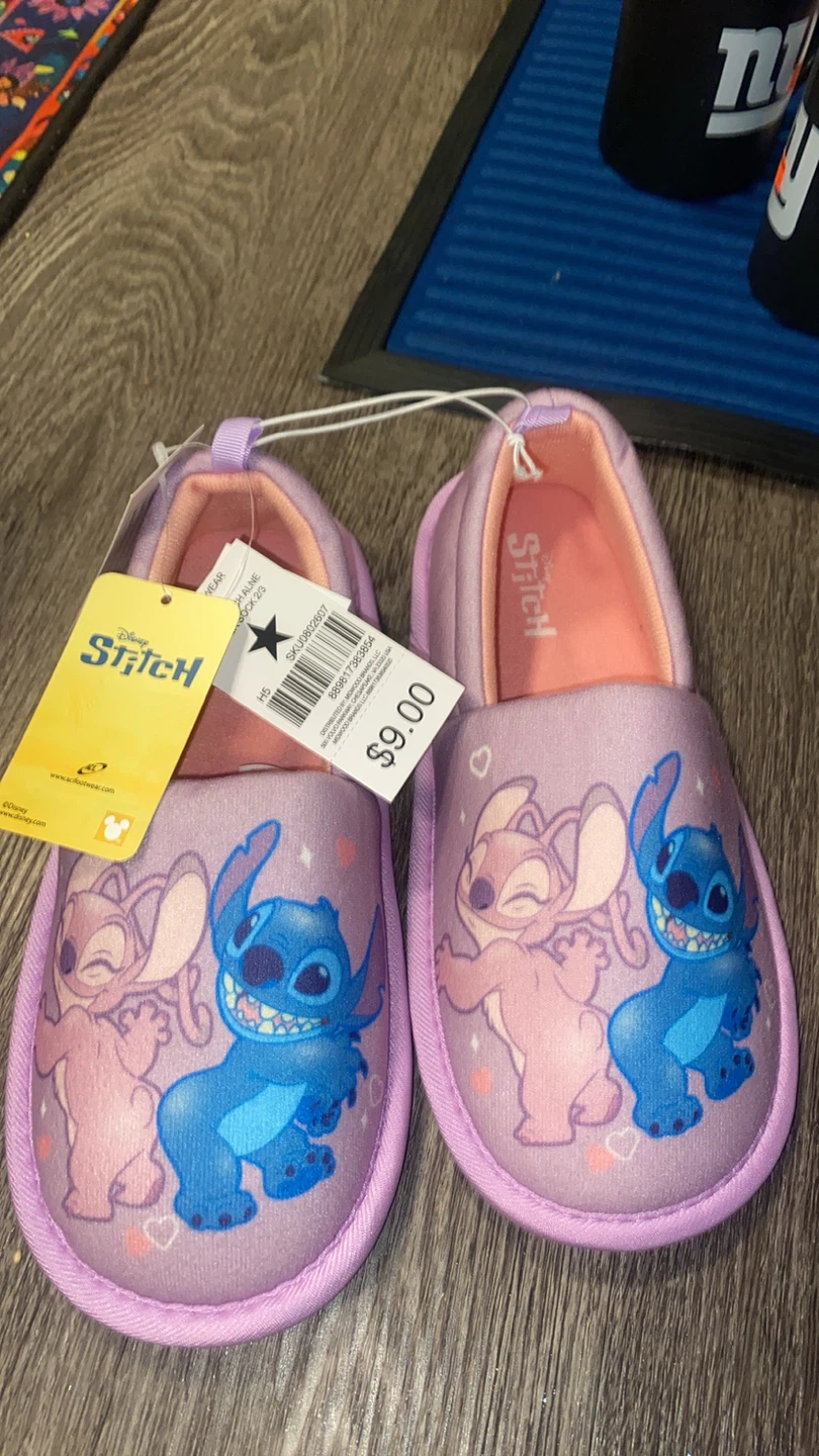 Disney Stitch Slippers - Size 2/3 - photo 2