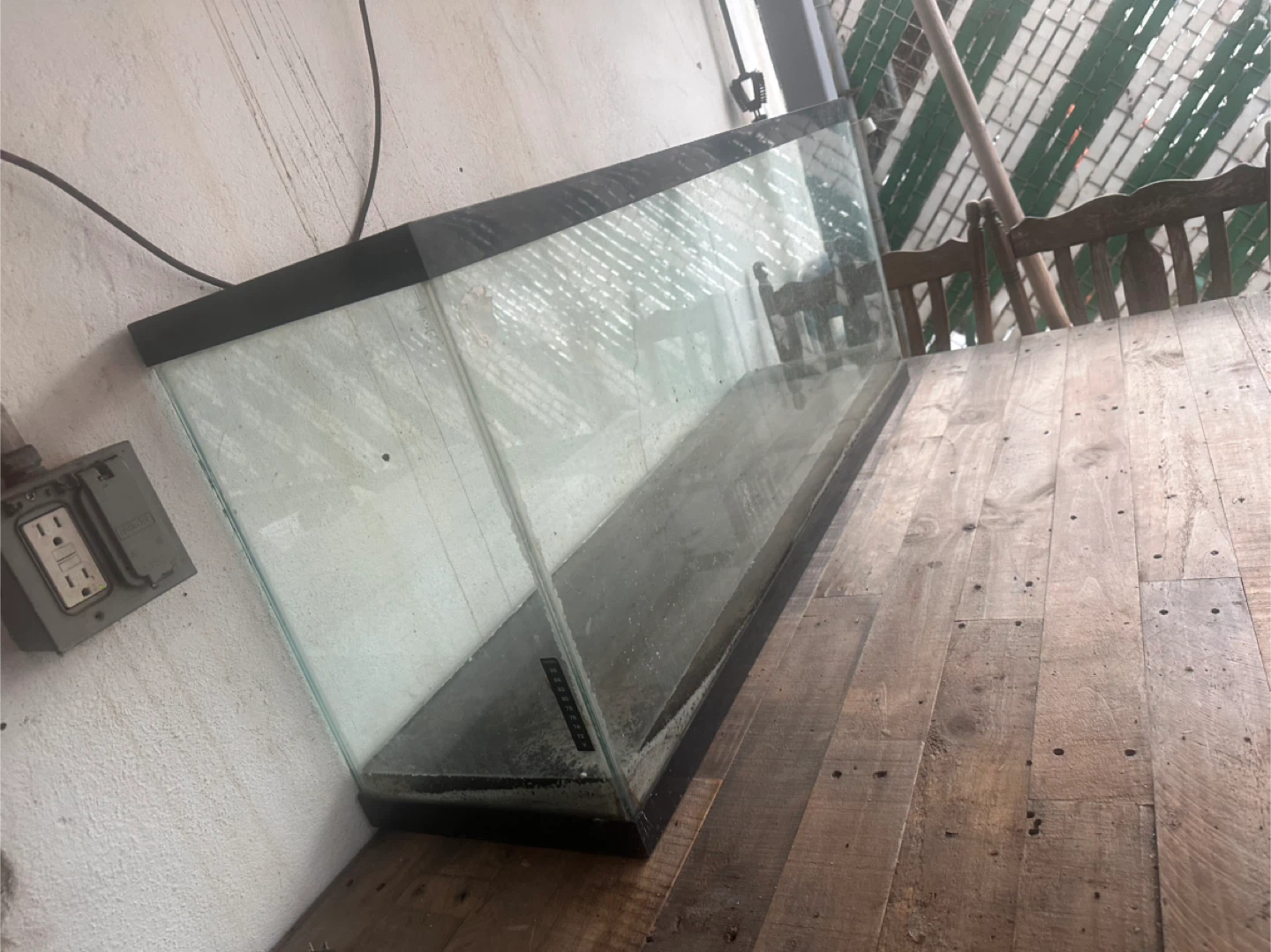 Large Glass Aquarium Tank - photo 2