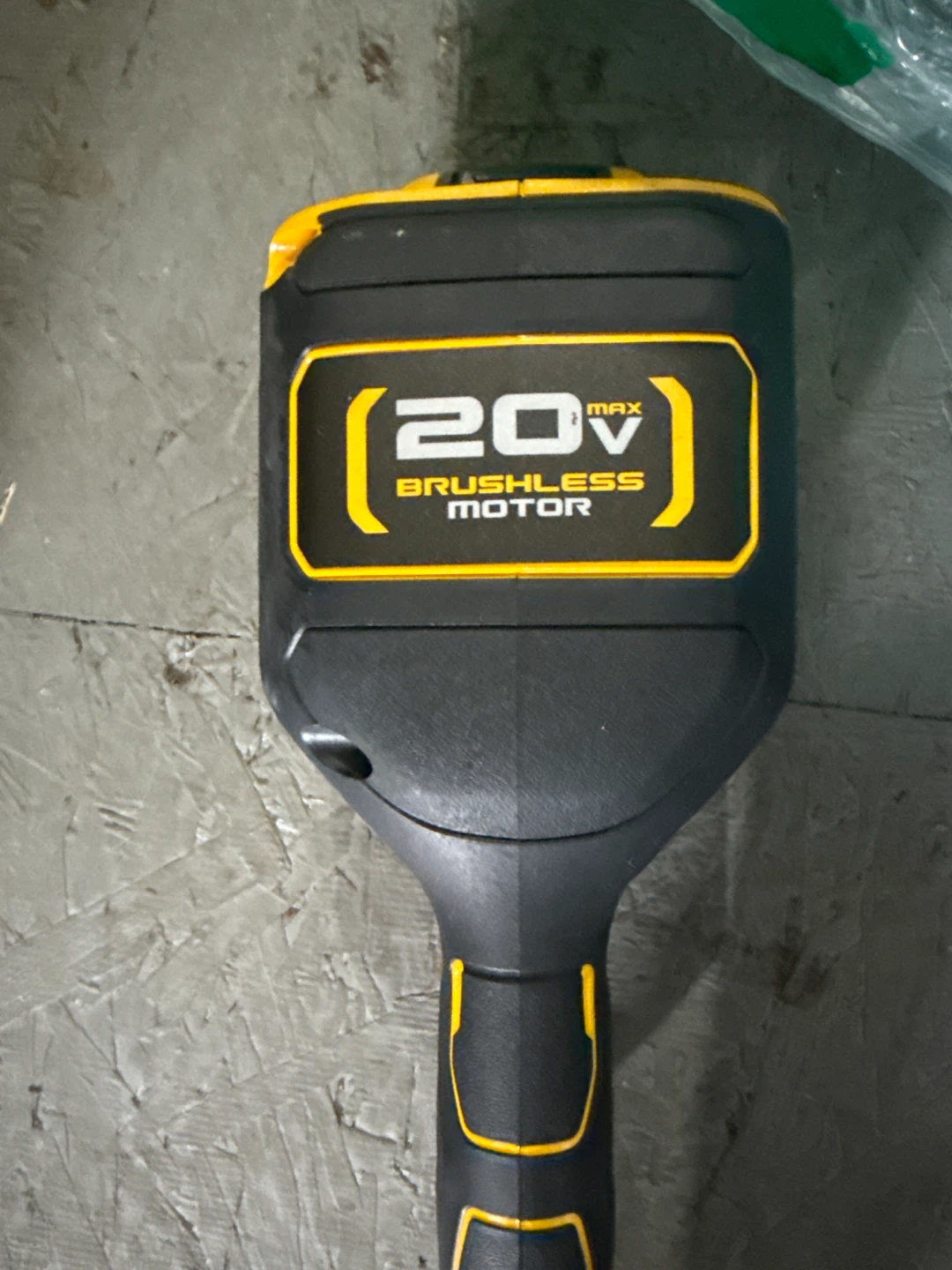 DEWALT 20V MAX Brushless String Trimmer - photo 2