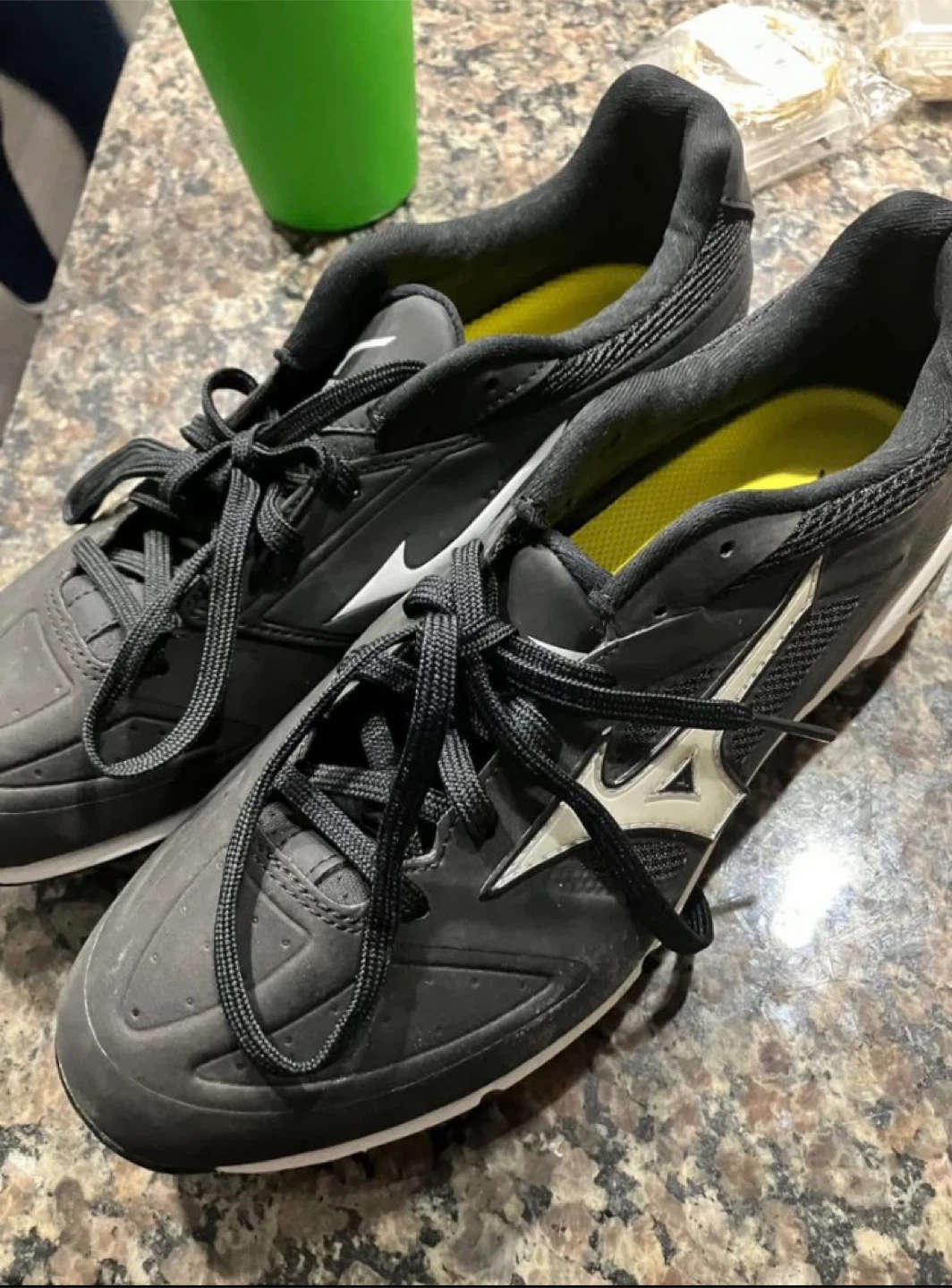 Mizuno Black Baseball Cleats