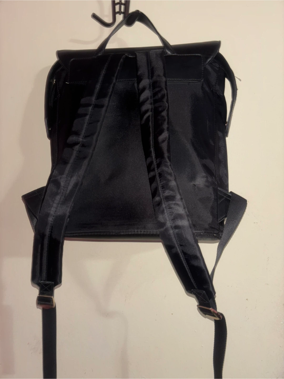 New day Black Backpack - photo 2