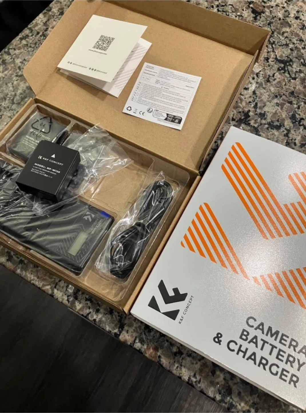 K&F Concept Camera Battery & Charger