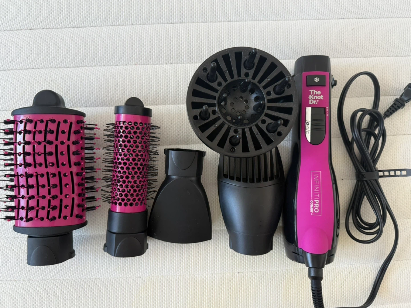 Conair Infiniti Pro The Knot Dr. Styling Wand Set
