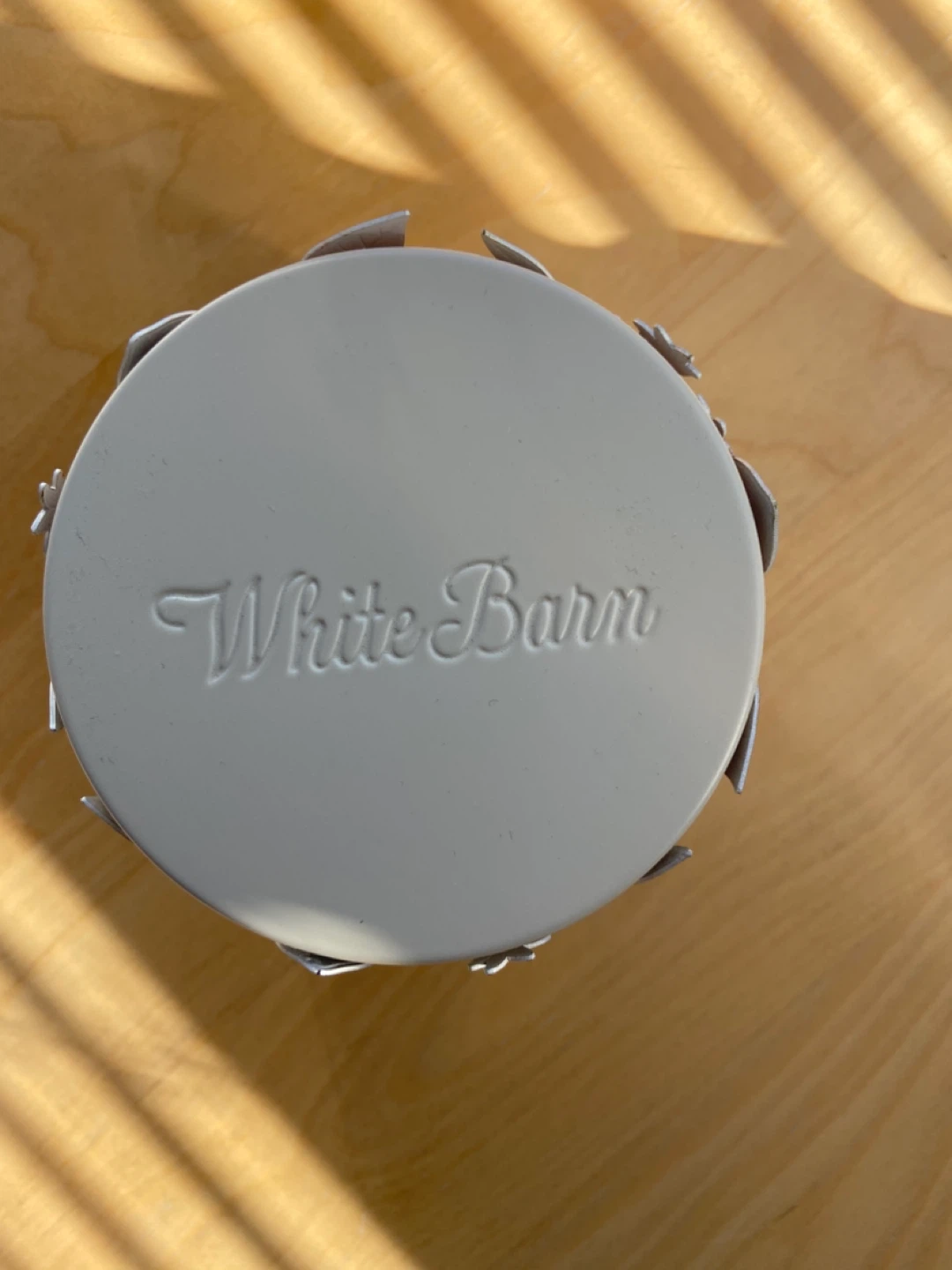 2 candles + candle holder — White Barn Candle + DW Home Candle - photo 4