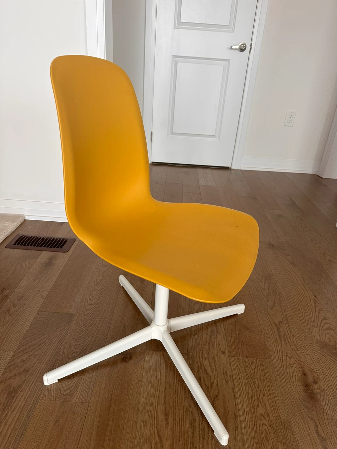 Yellow Office Chair - photo 2