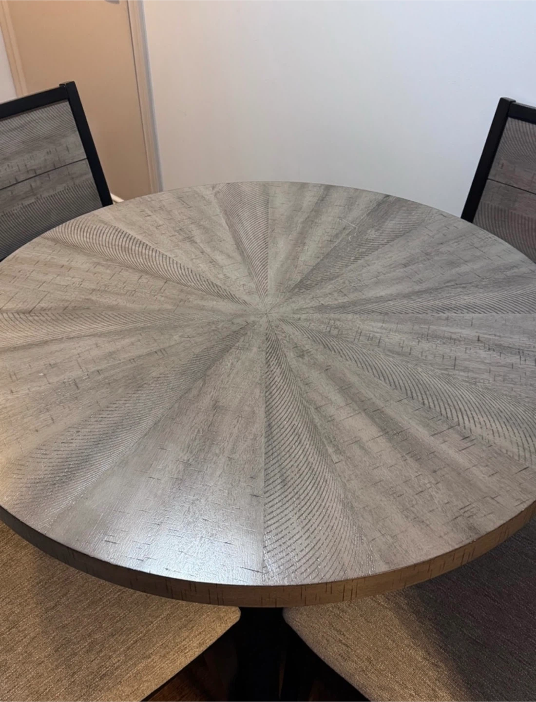 Round Dining Table and 4 Chairs Set - photo 2