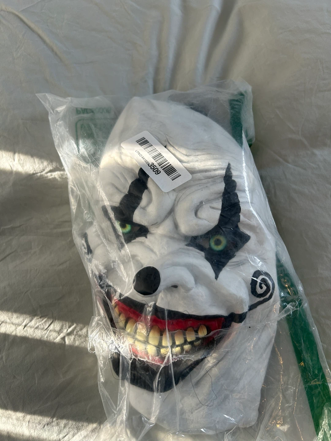 Scary Clown Mask with Black Hair - photo 3