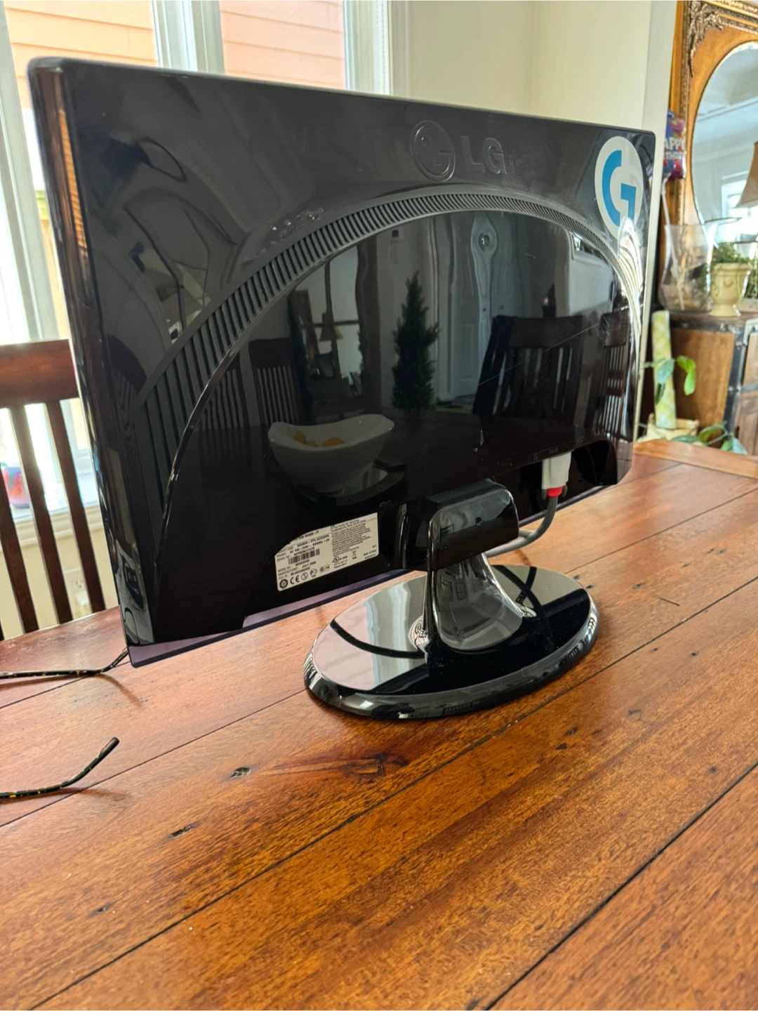 LG Flatron W2453V-PF 24” Monitor - photo 3