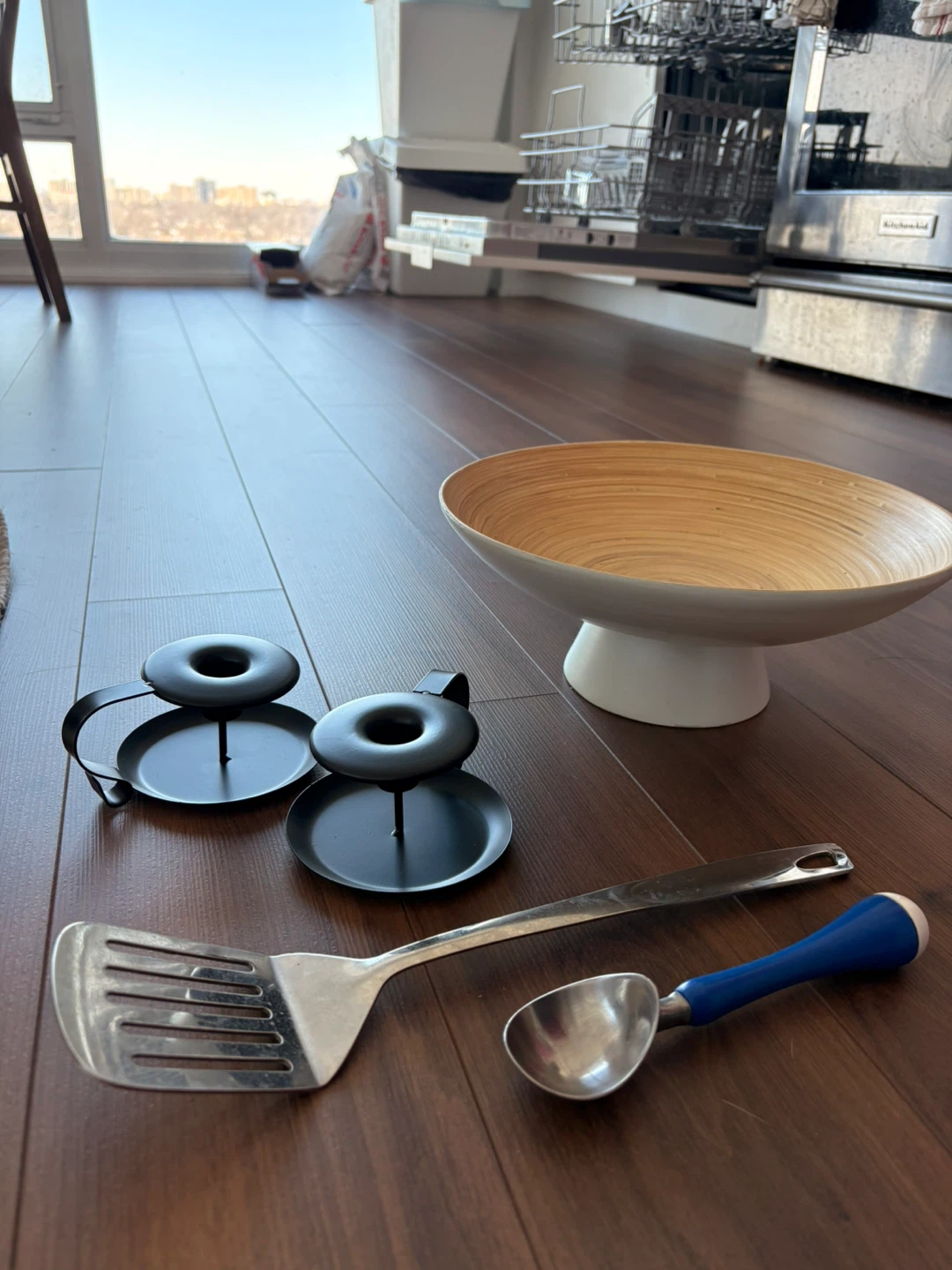 Kitchen utensils - Garage sale