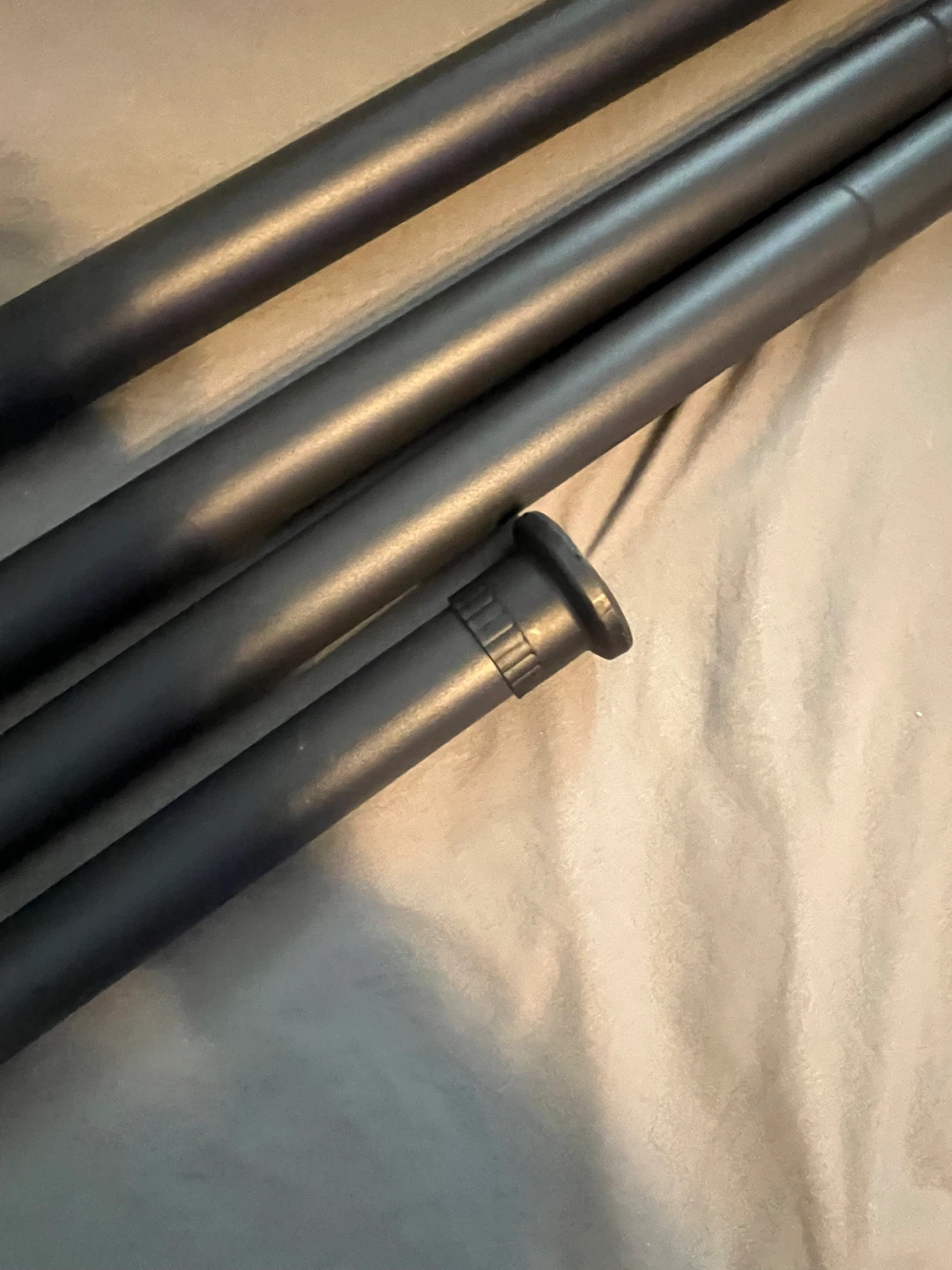 Black Adjustable length curtain rod - photo 4