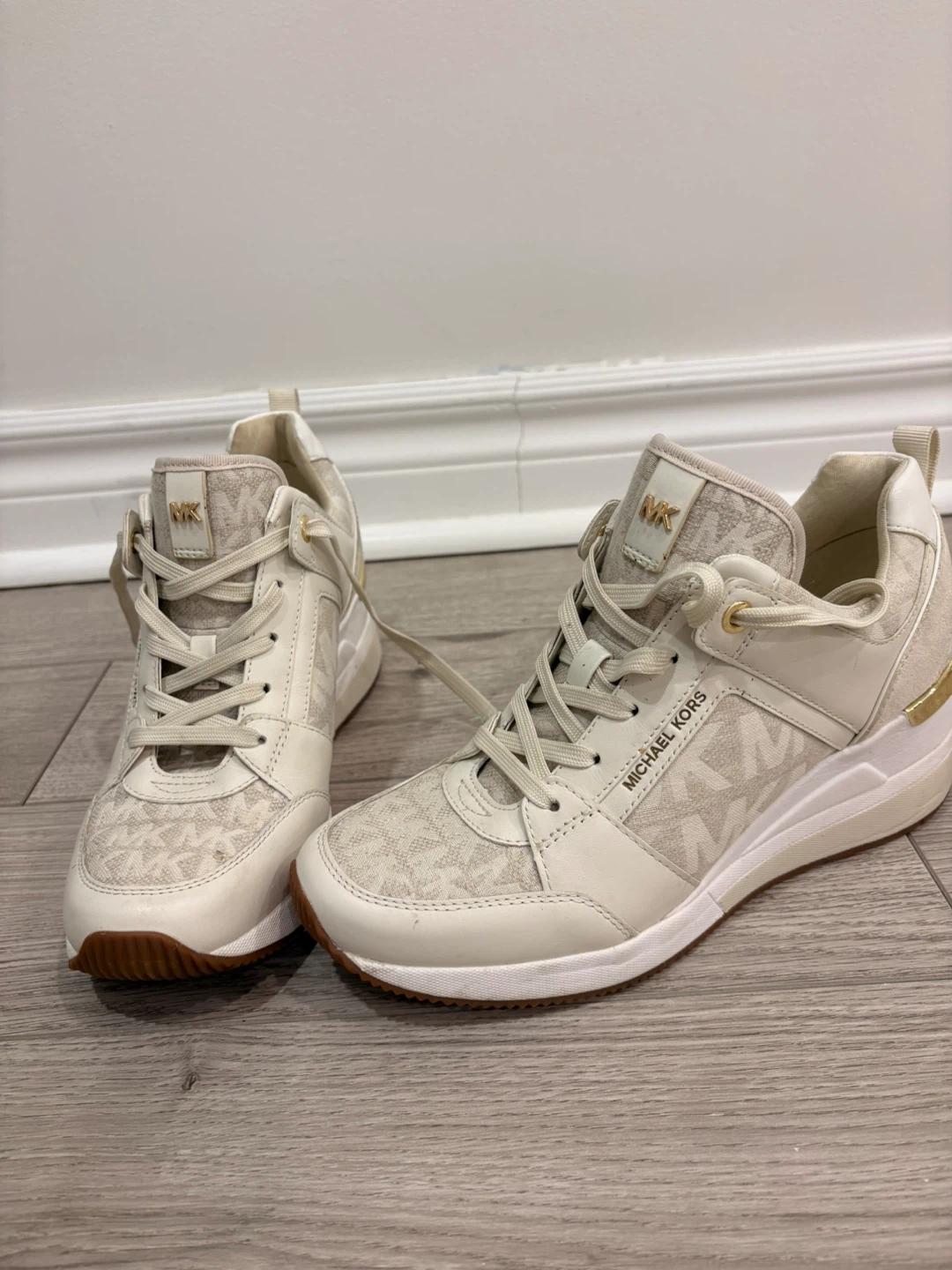 Michael Kors Women's Sneakers size 6 - photo 4