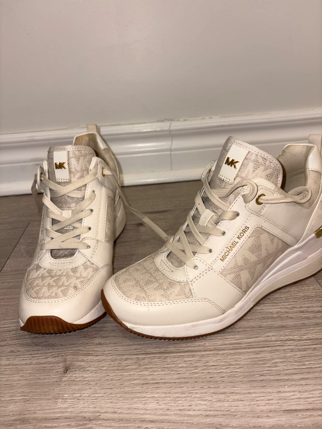 Michael Kors Women's Sneakers size 6 - photo 3