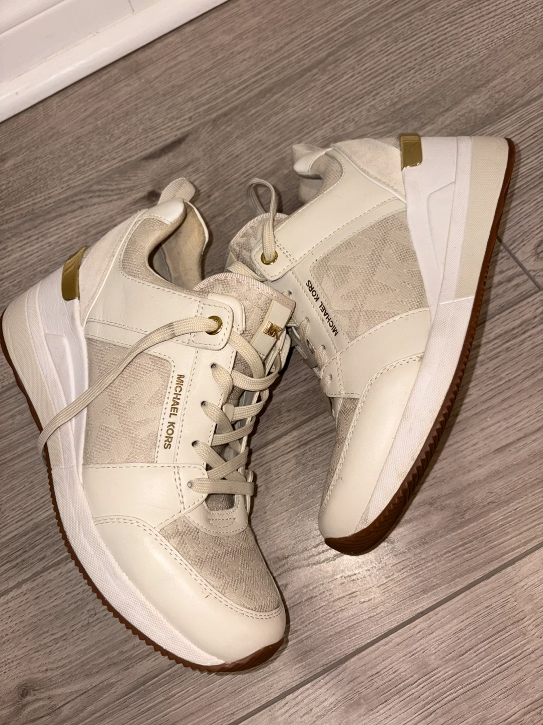 Michael Kors Women's Sneakers size 6 - photo 2