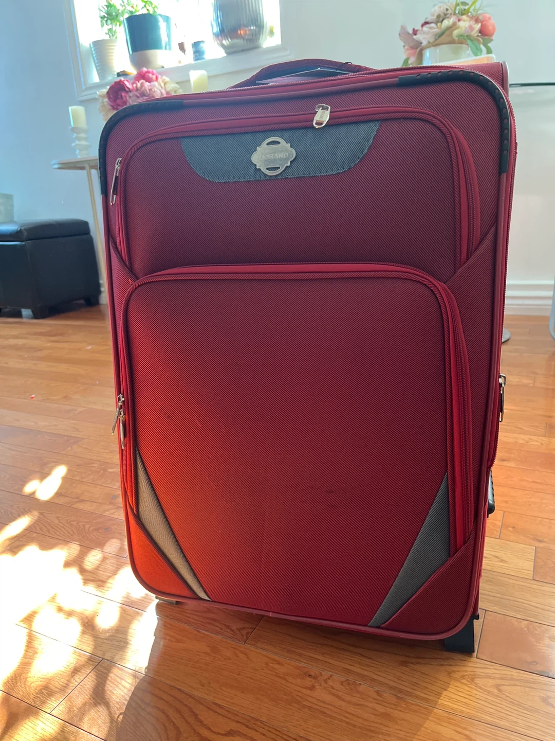 Merano Red 24" Spinner Luggage