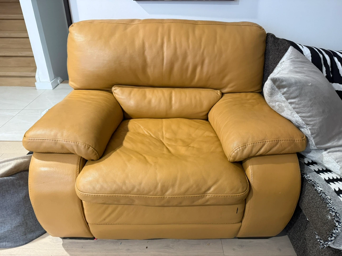 Tan Leather Recliner Armchair