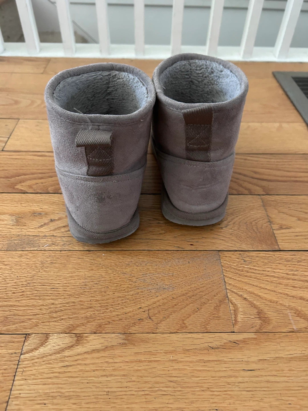 Grey Suede-Like Uggs - photo 4