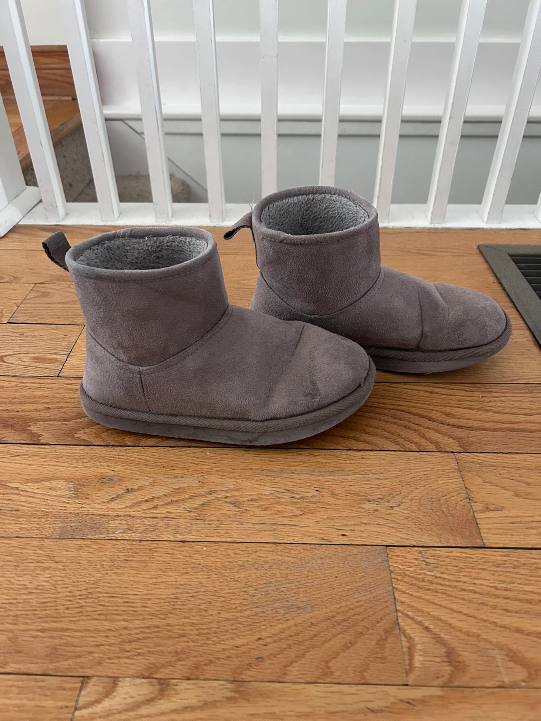 Grey Suede-Like Uggs - photo 2