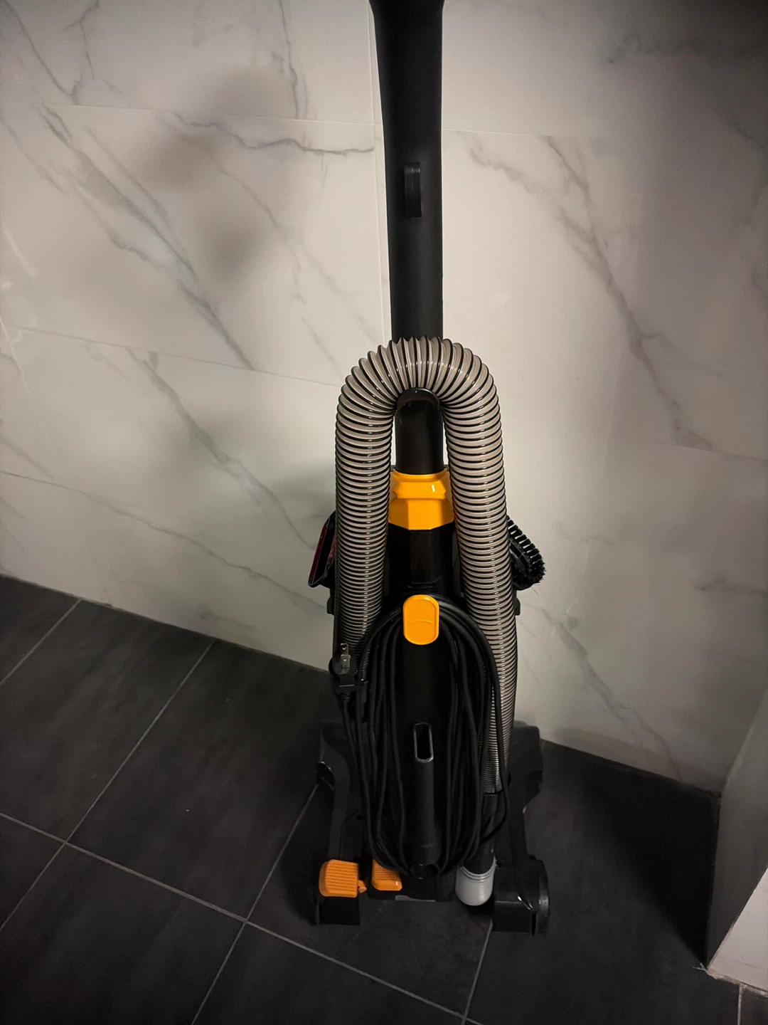 Eureka PowerSpeed Lightweight Vacuum Cleaner - photo 3