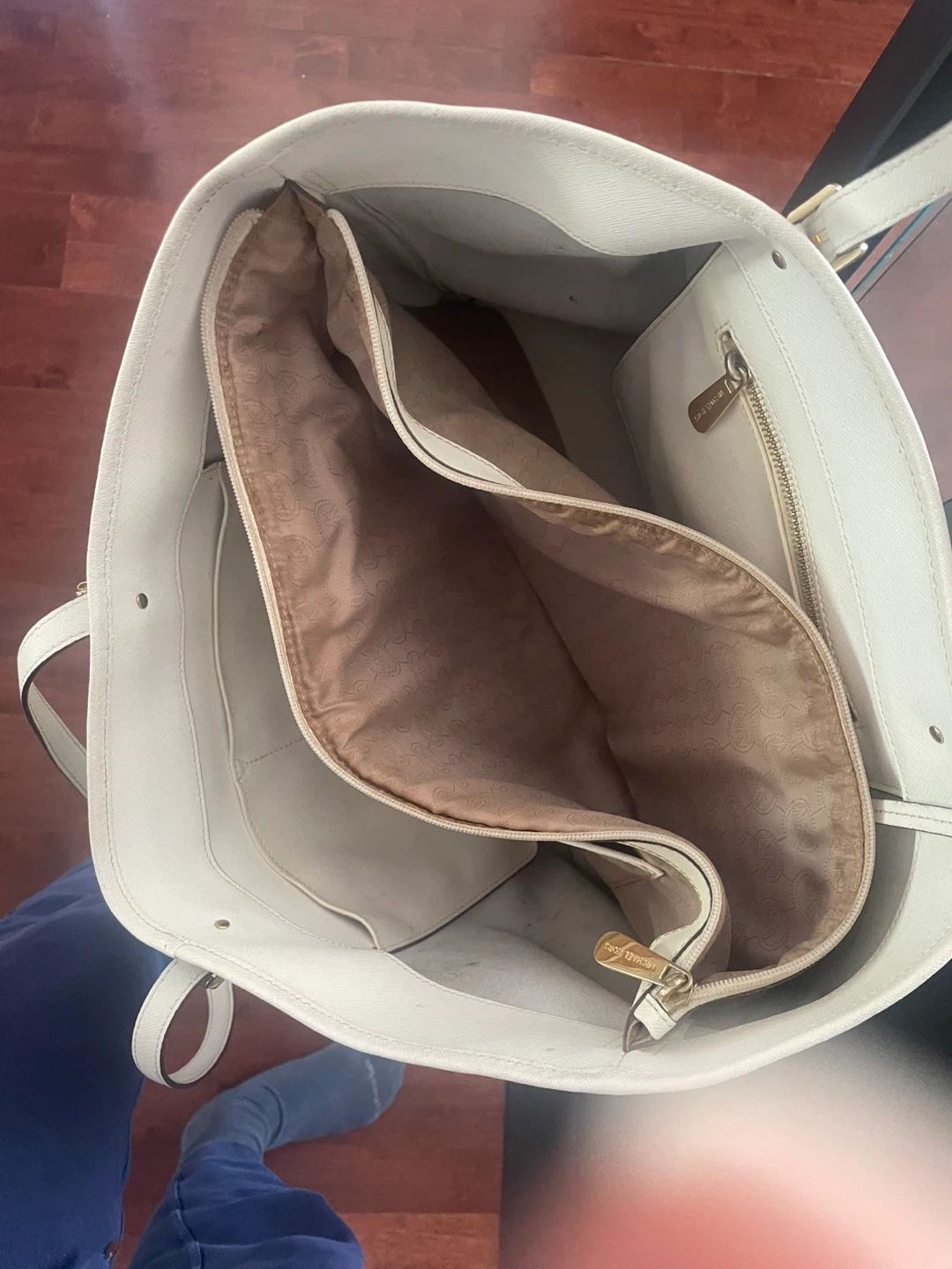 Michael Kors White Tote Bag - photo 2