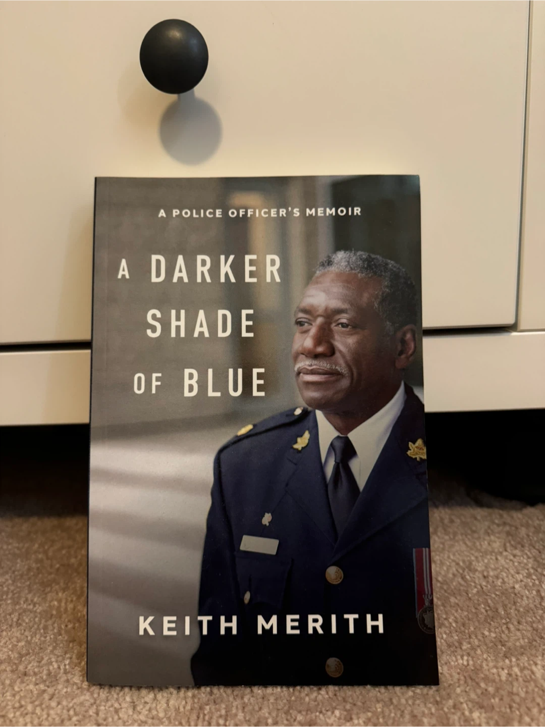 🧡A Darker Shade of Blue: A Police Officer's Memoir