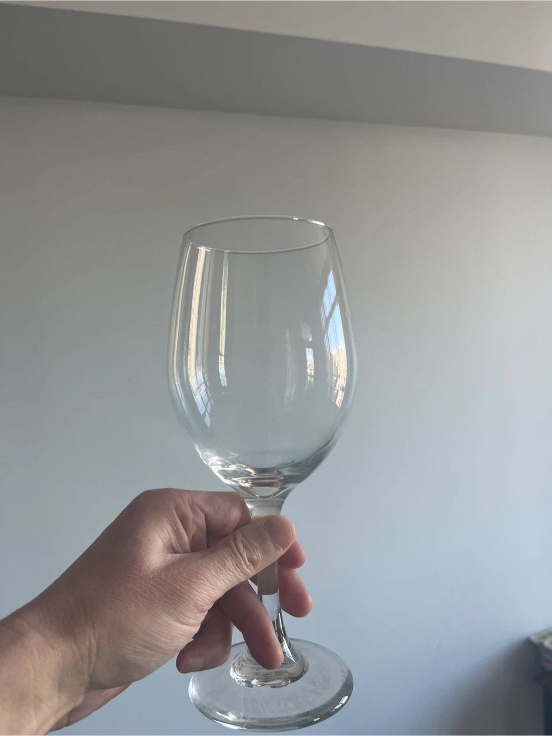 Set of 5 Clear Wine Glasses - photo 3