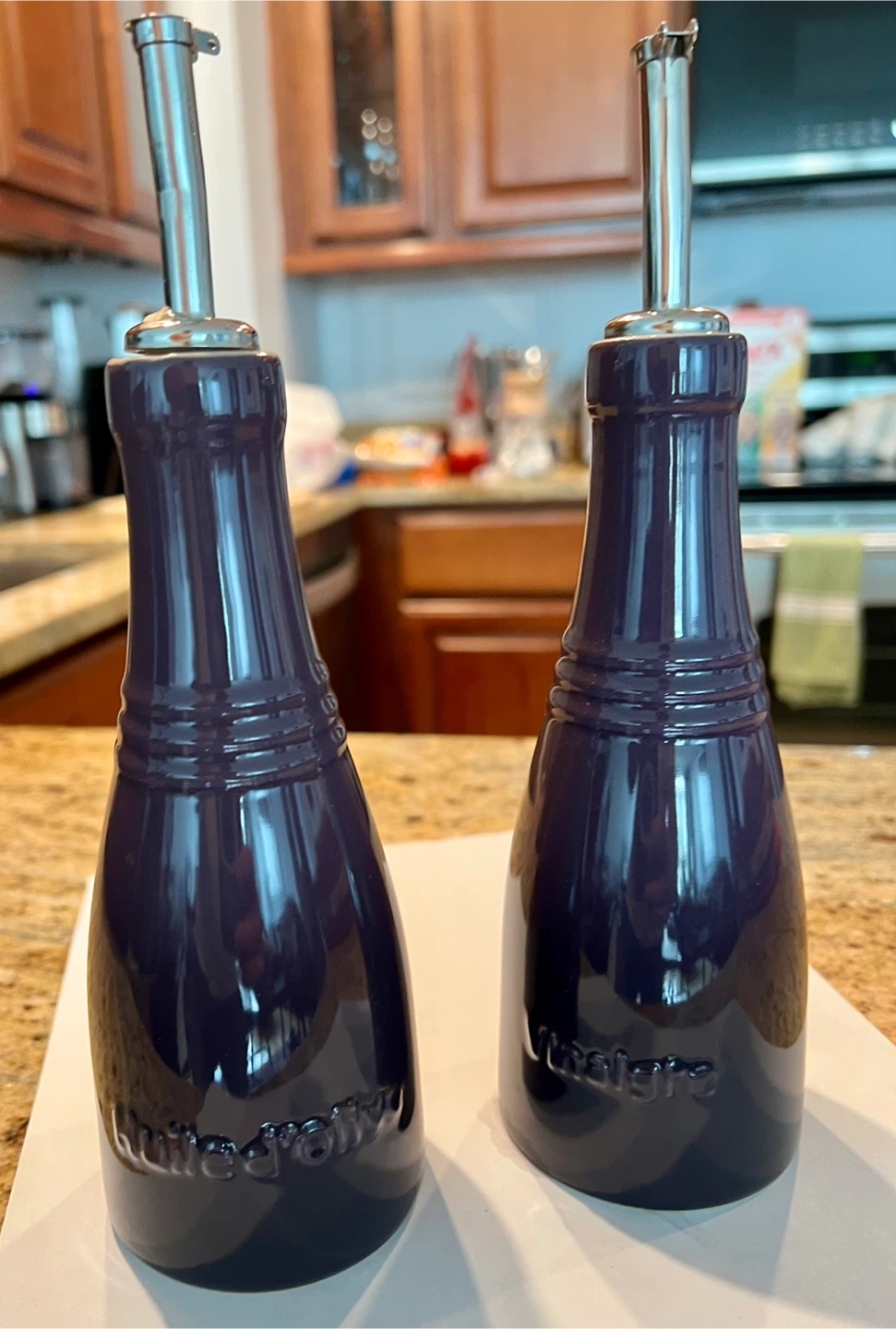 Set of 2 Le Creuset Oil & Vinegar Cruets - Deep Purple - photo 2