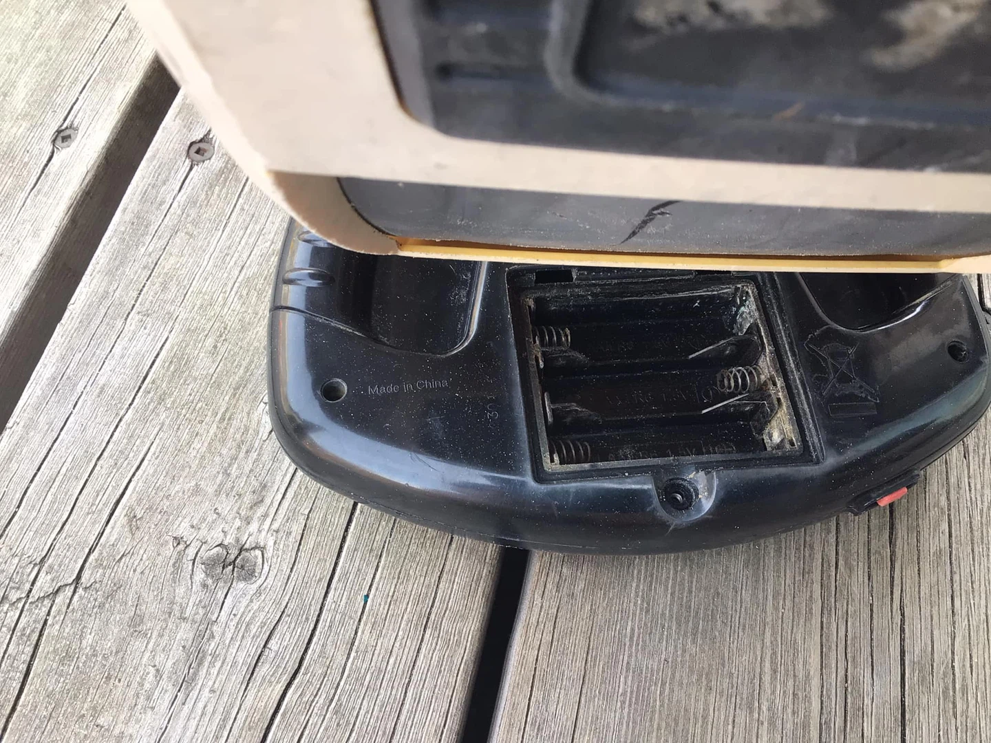 Ride on toddler dump truck does not work - photo 3