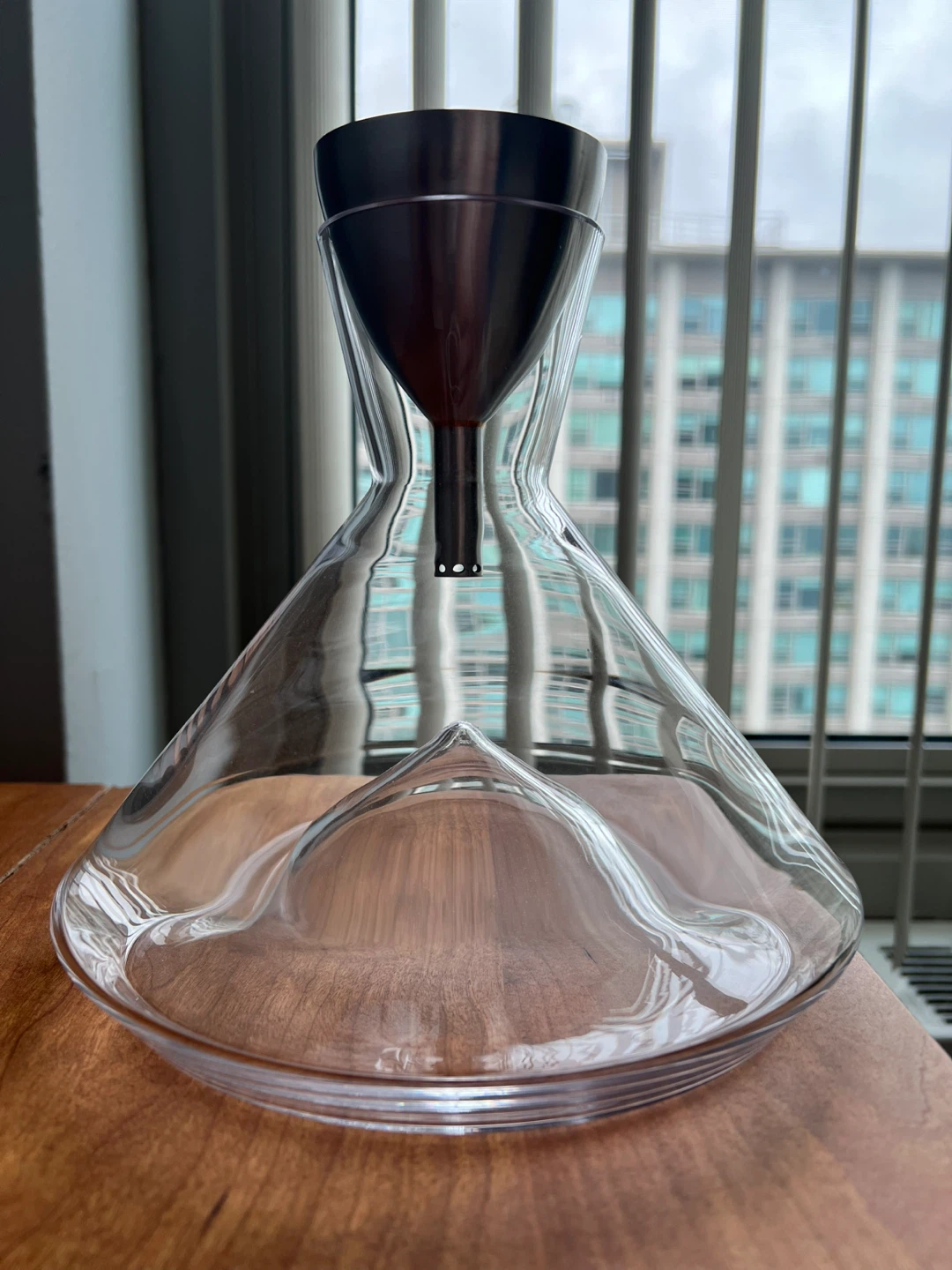 Sempli Monti Wine Decanter with Stainless Steel Beads - photo 2
