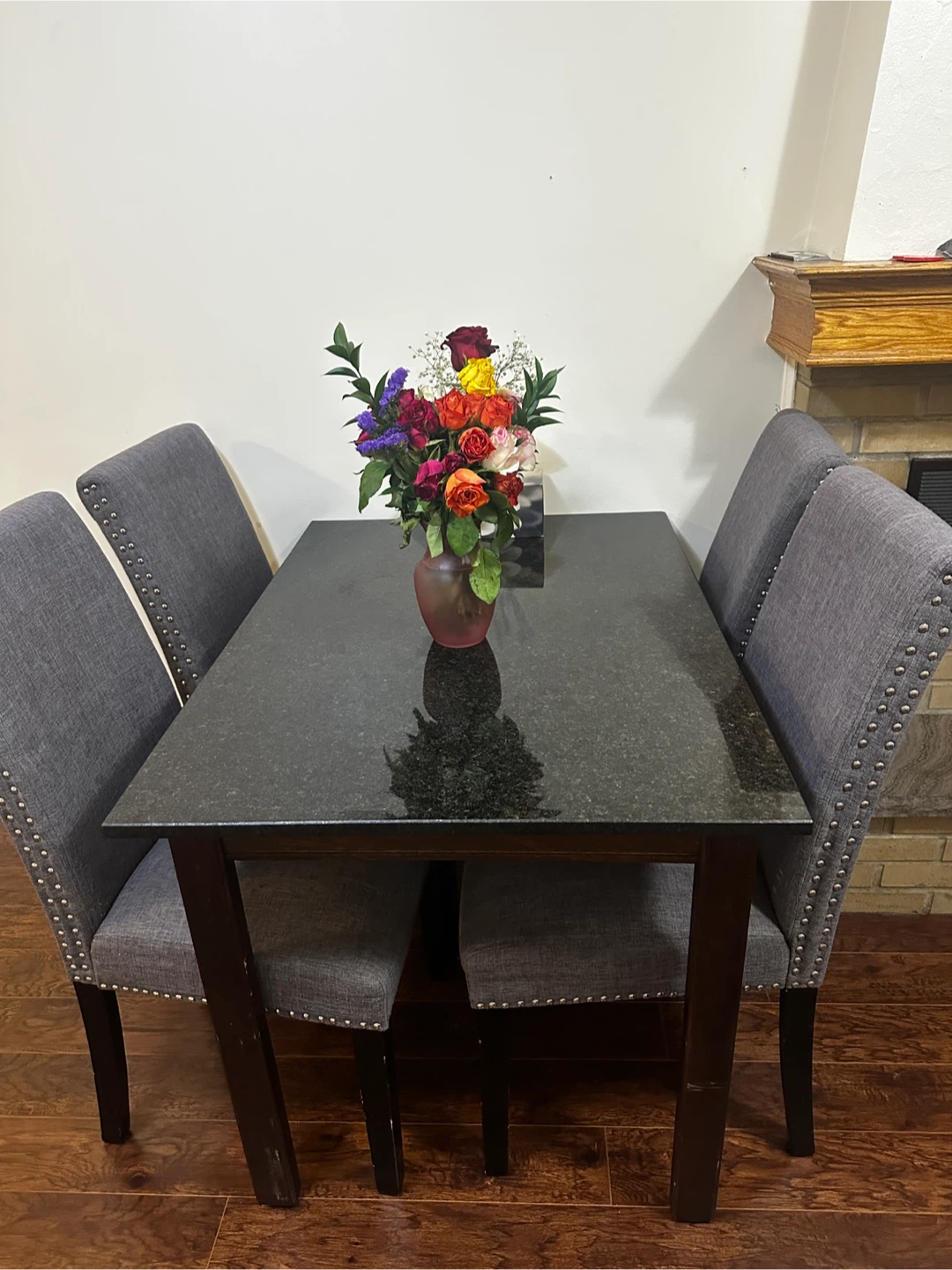 Dining Table Set with 4 Chairs