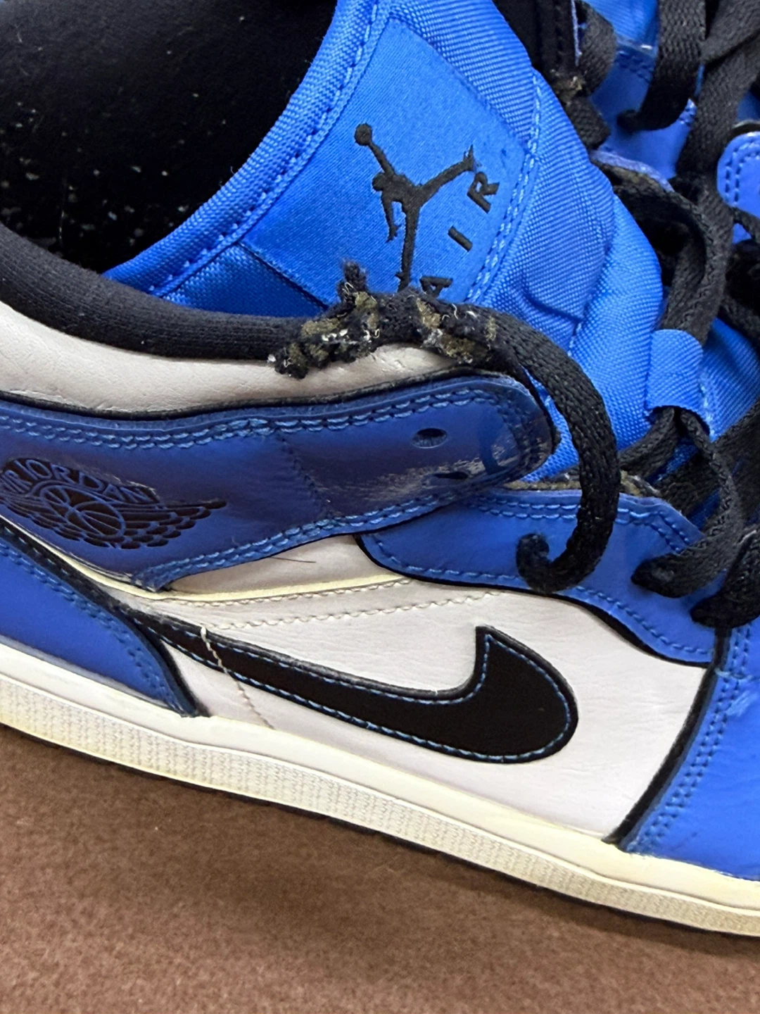 Nike Air Jordan 1 Mid Signal Blue US Men Size 8.5 Sneakers Shoes - photo 4