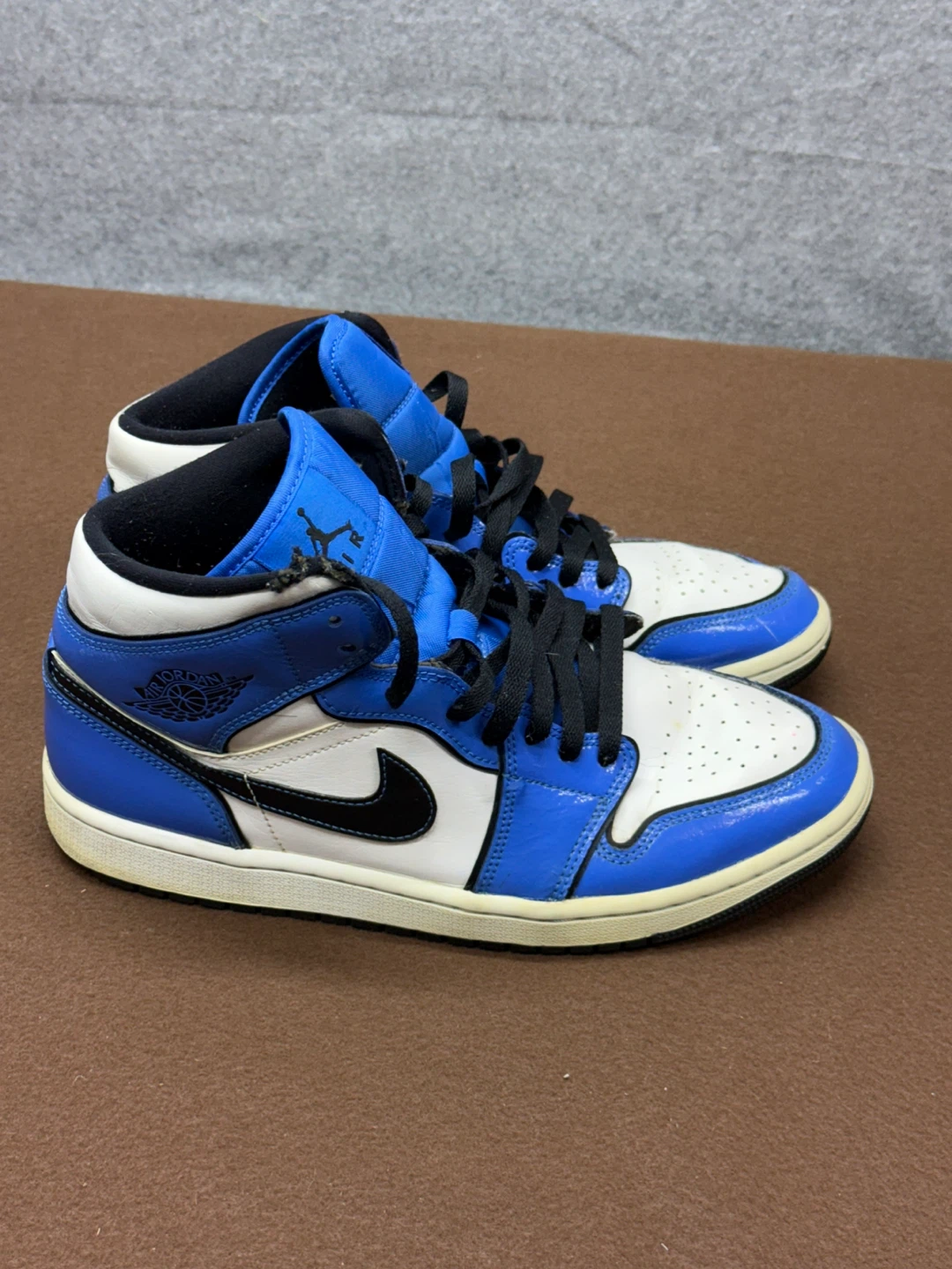 Nike Air Jordan 1 Mid Signal Blue US Men Size 8.5 Sneakers Shoes - photo 3