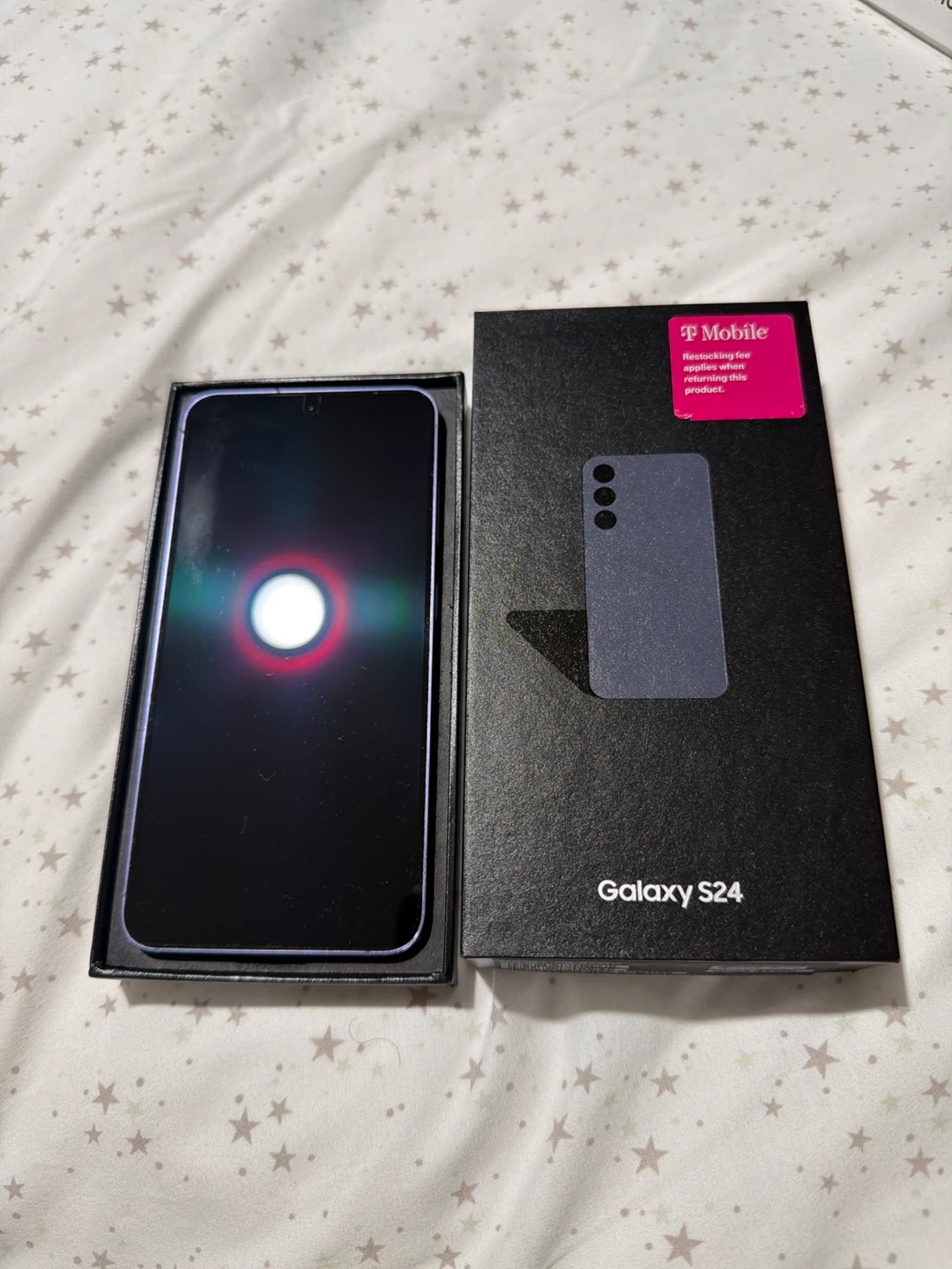 Samsung Galaxy S24 T-Mobile Unlocked Smartphone - Lavender