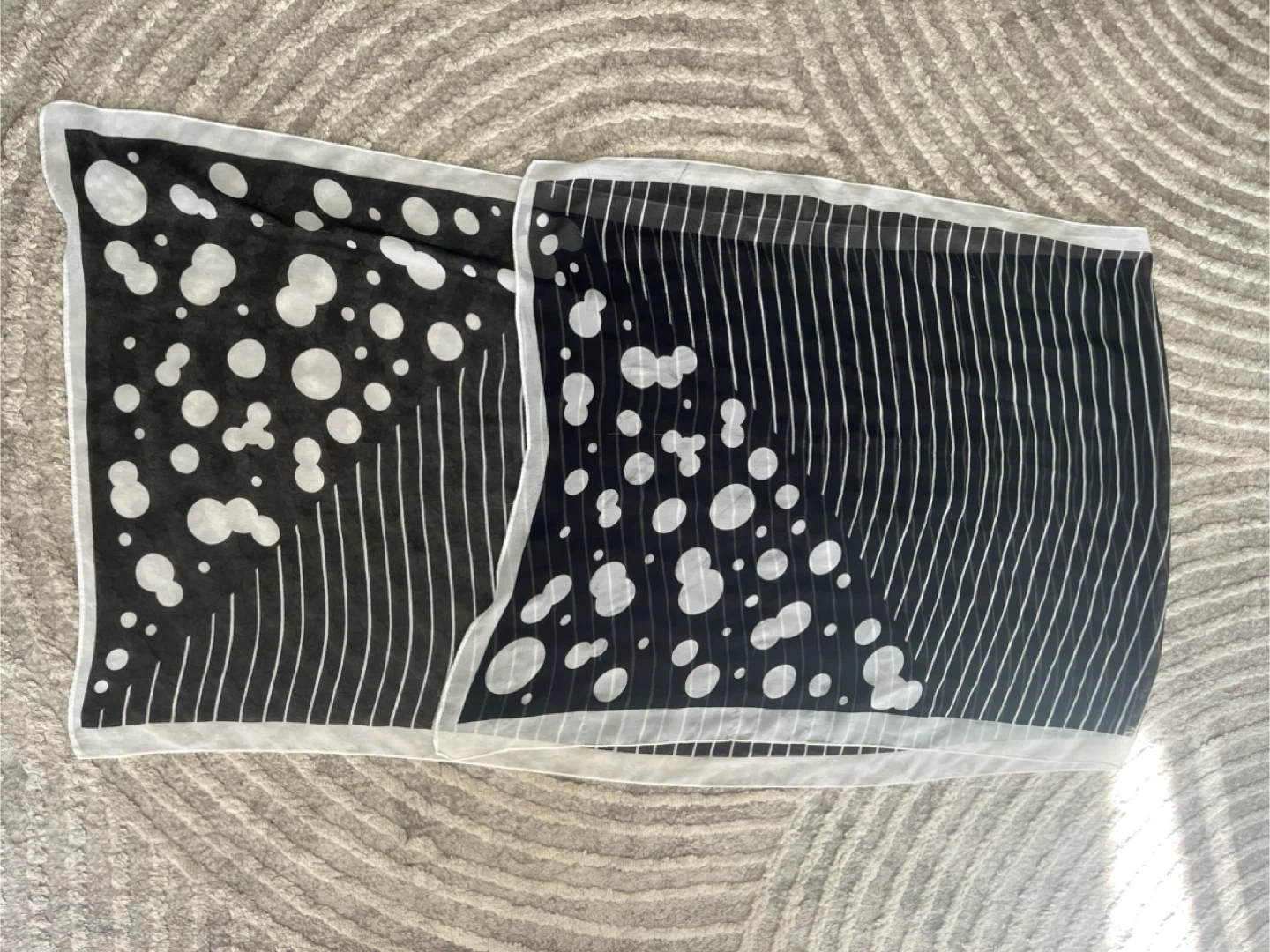 Black and White Patterned Scarf - photo 2