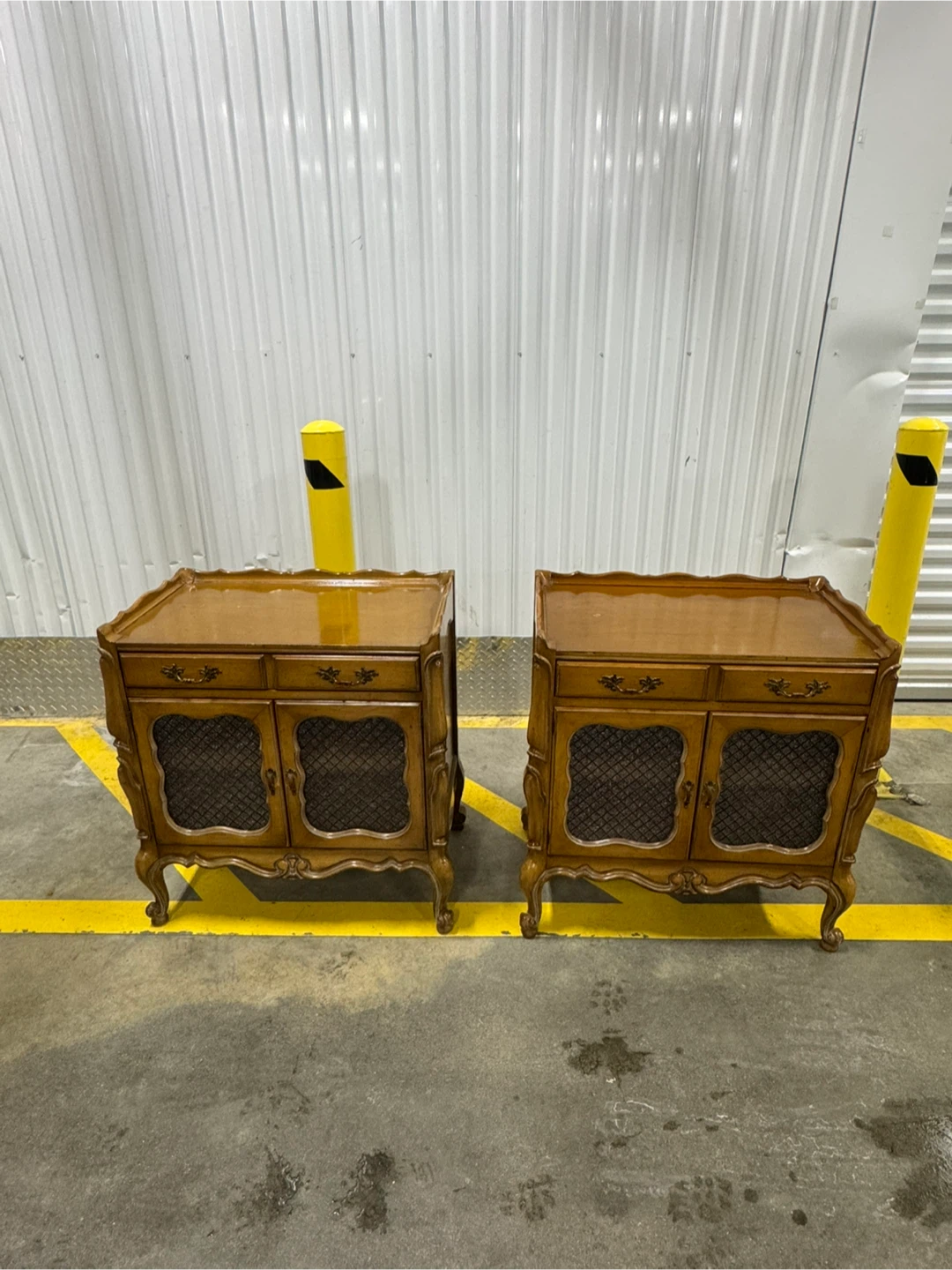 Free delivery vintage night stand set
