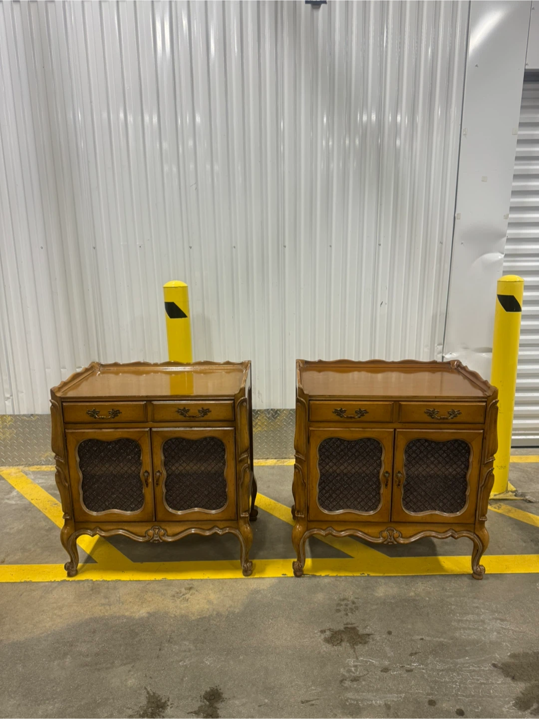 Free delivery vintage night stand set - photo 2
