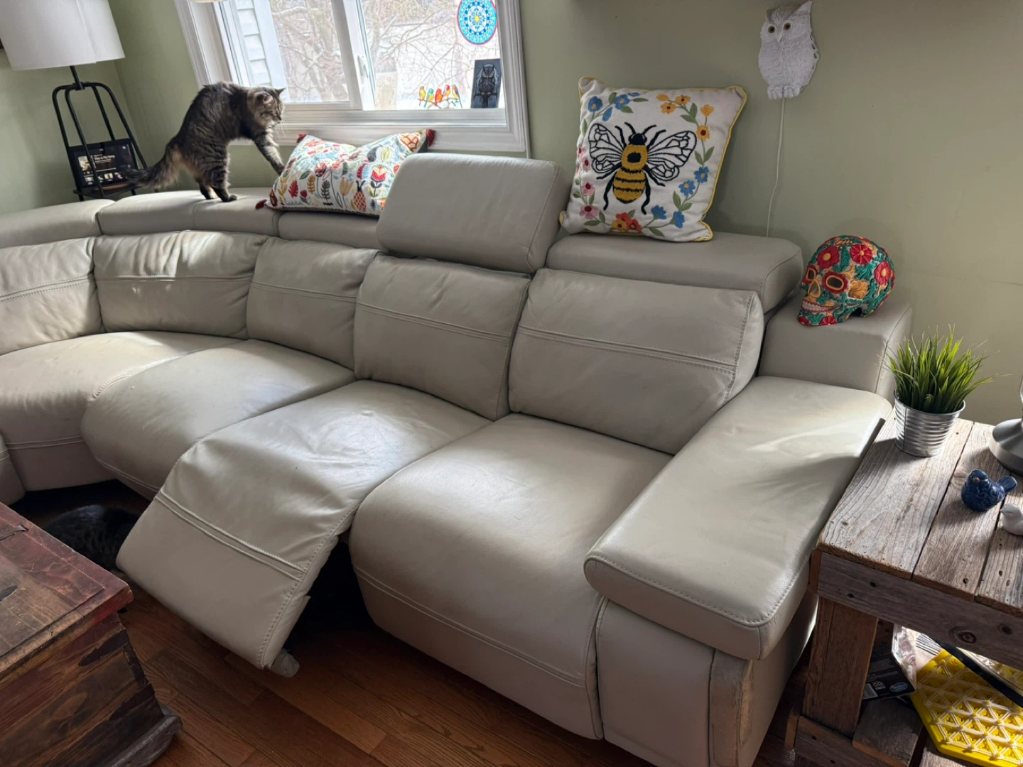 Cream Leather Sectional Sofa with Recliners