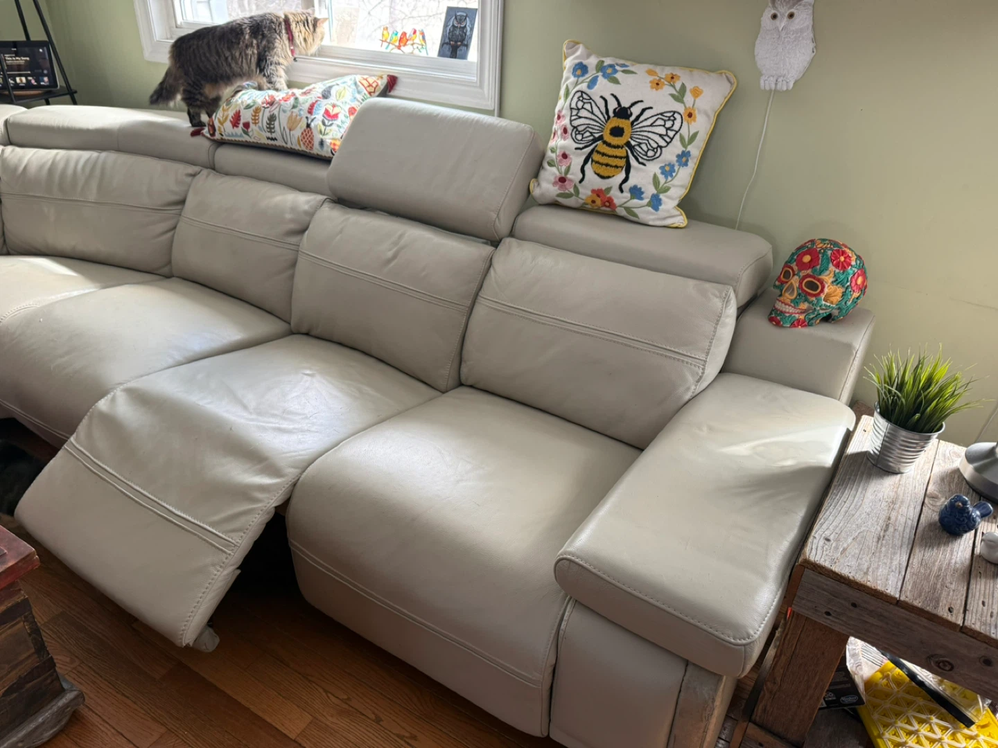 Cream Leather Sectional Sofa with Recliners - photo 2