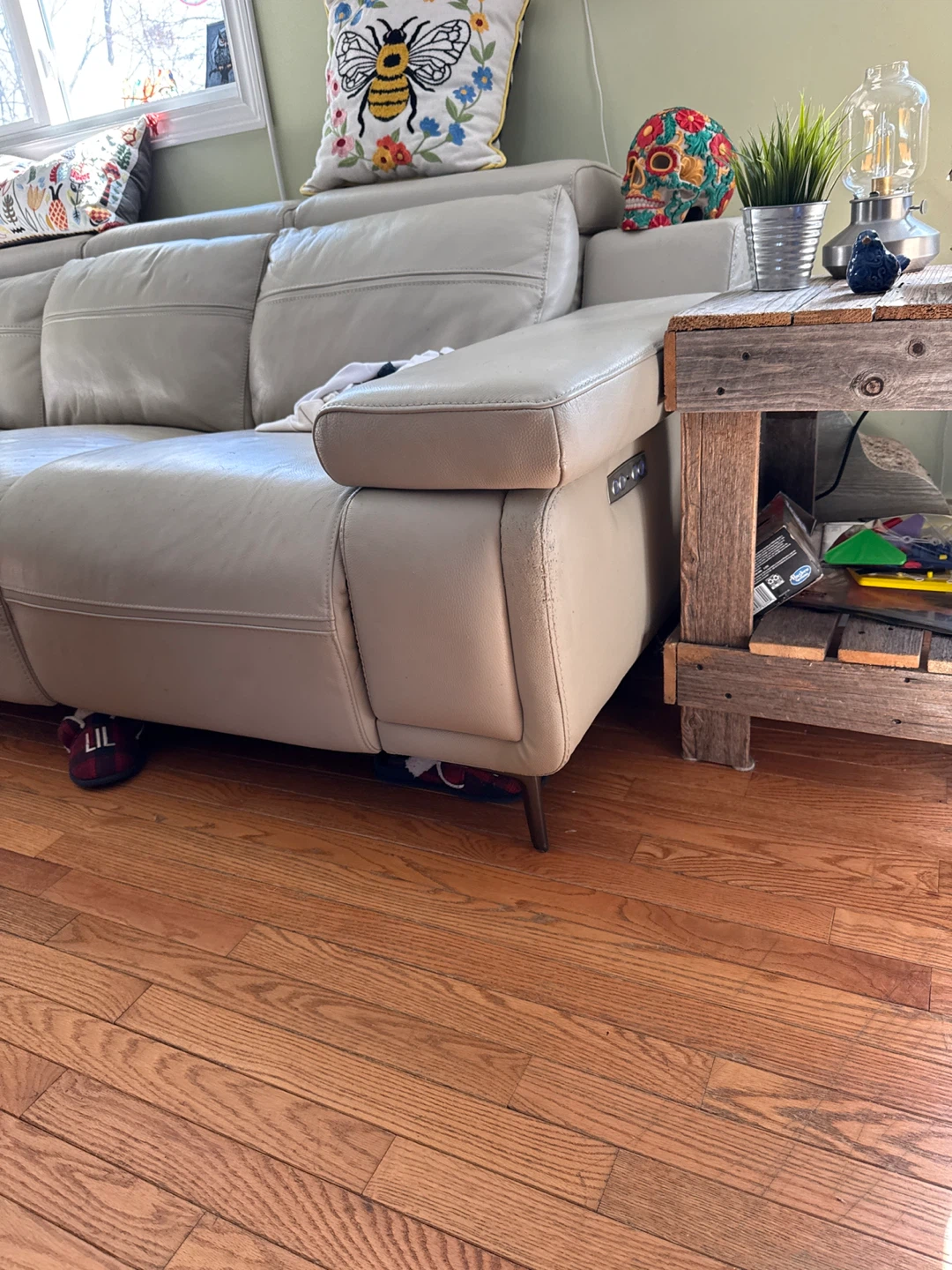 Cream Leather Sectional Sofa with Recliners - photo 5